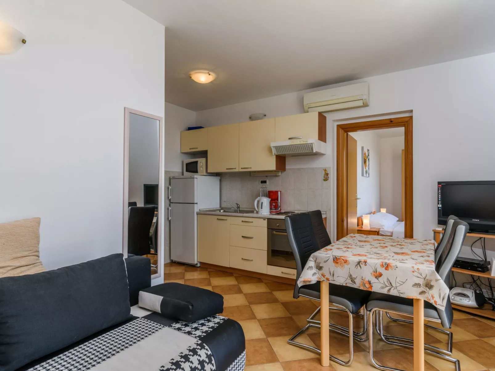 Wohnung mit Whirlpool-Dedans