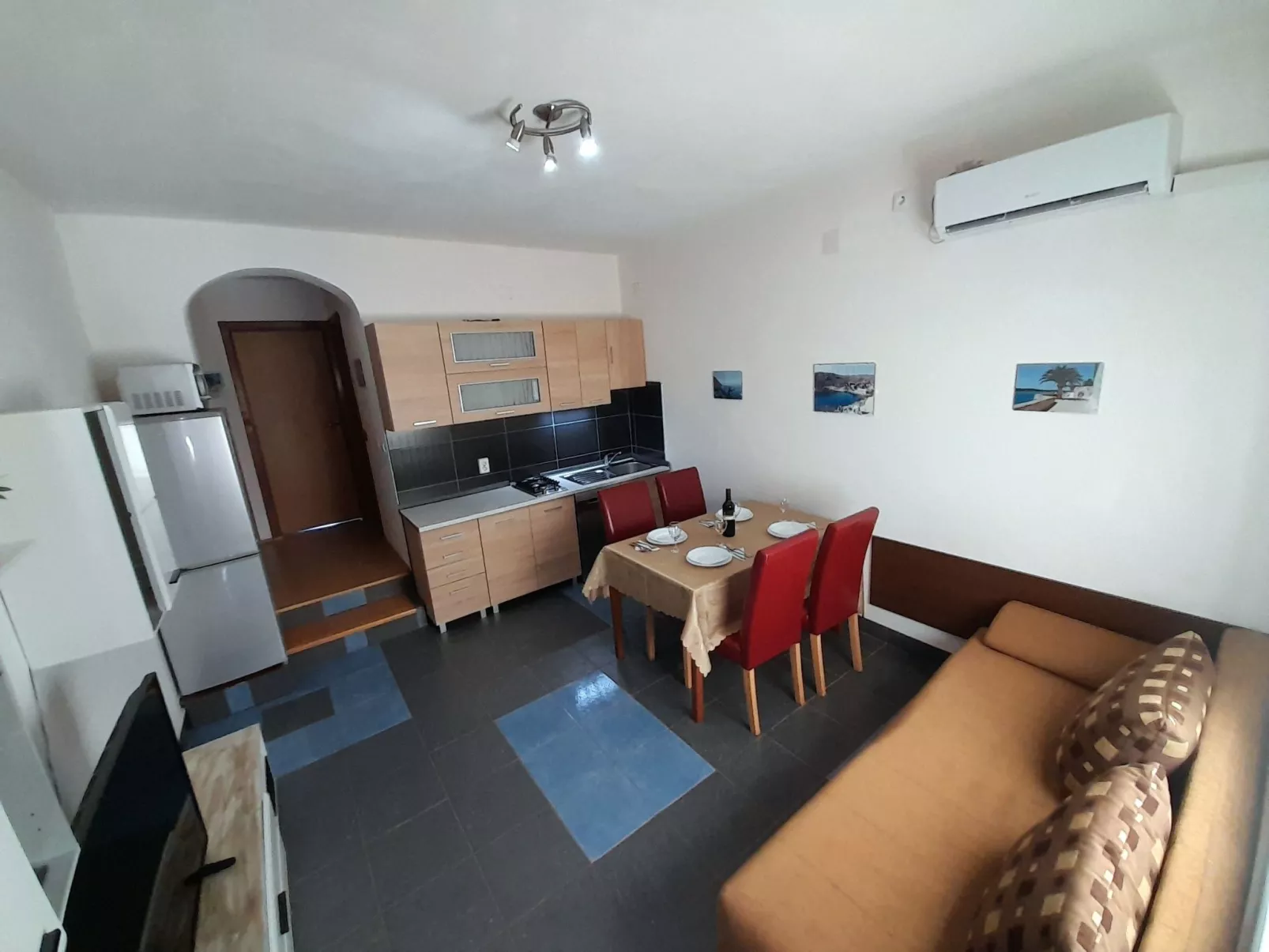 Wohnung "Tea" mit Garten, Grill und Terrasse-Drinnen