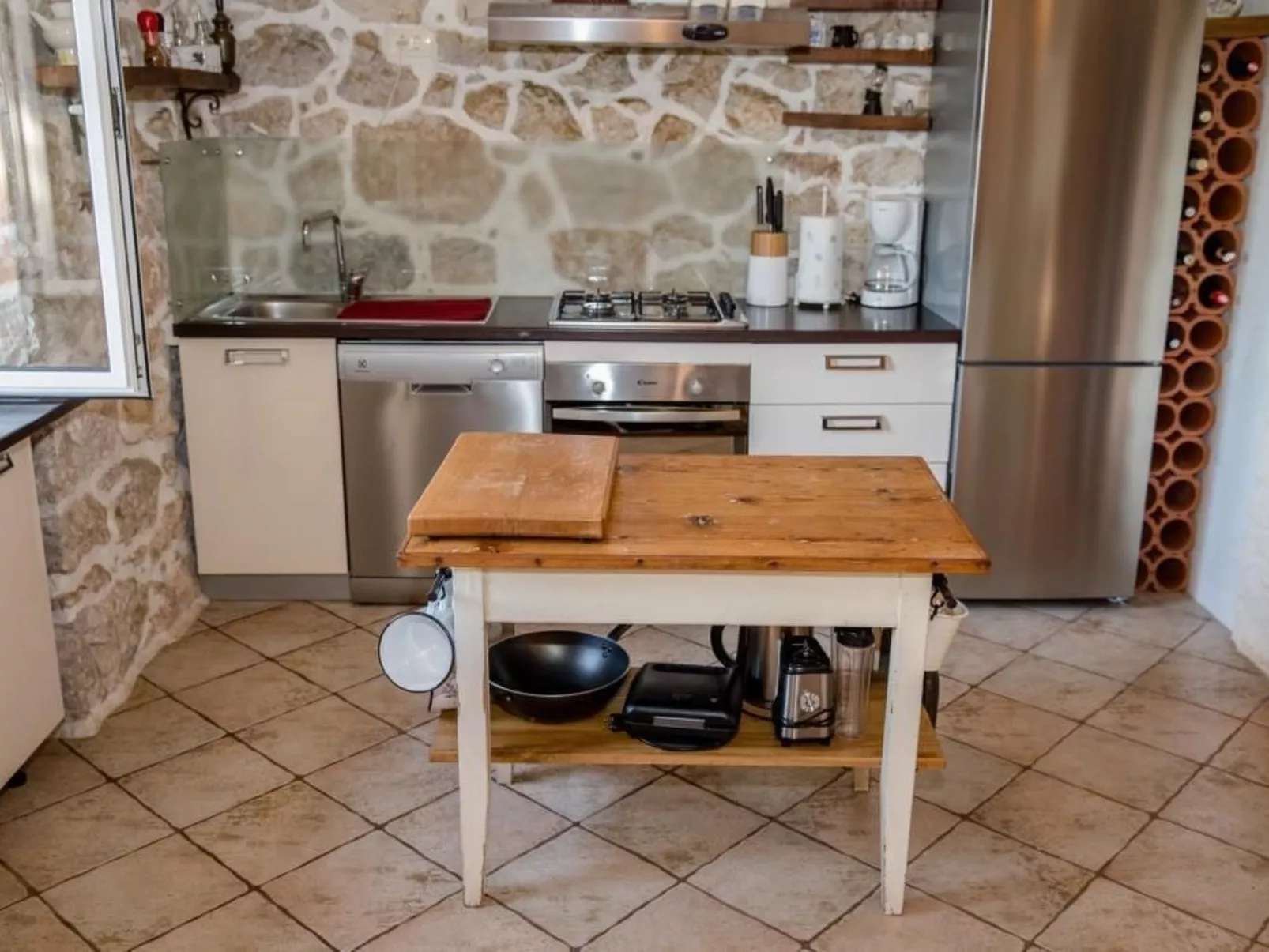 Tolles Ferienhaus in Supetarska Draga mit Garten-Inside