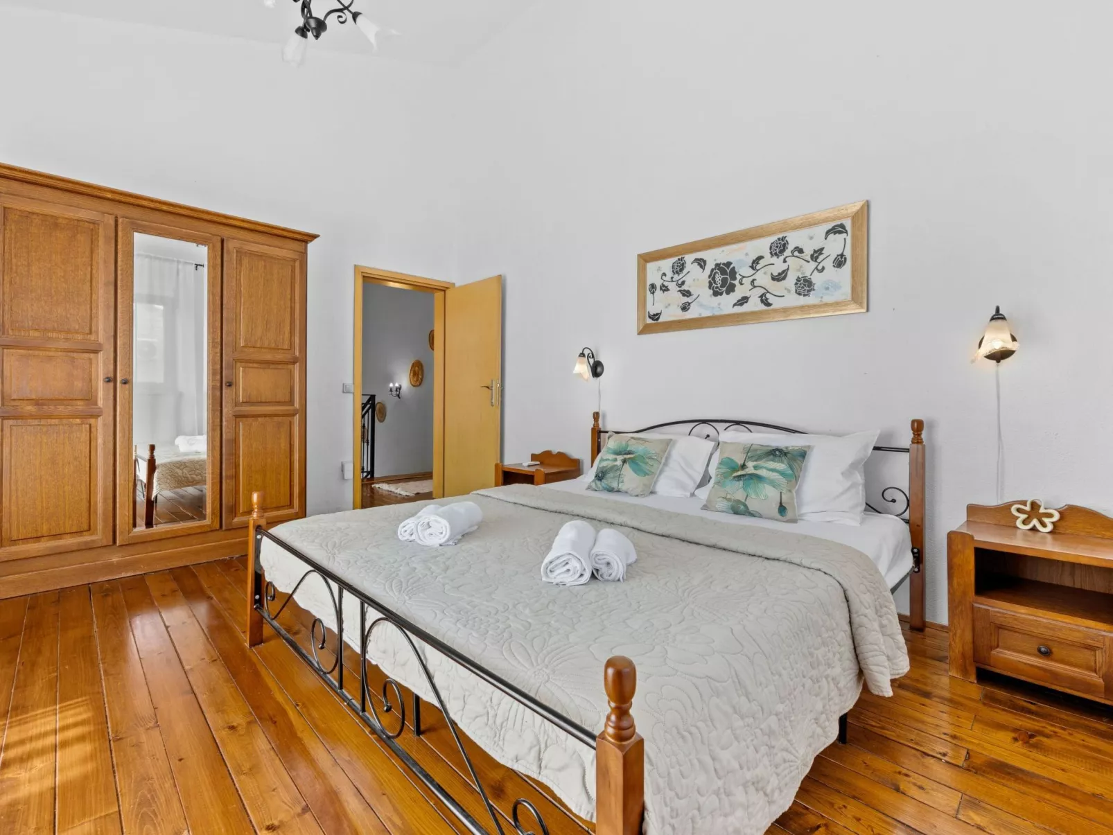 Villa Lara-Image-tags.info