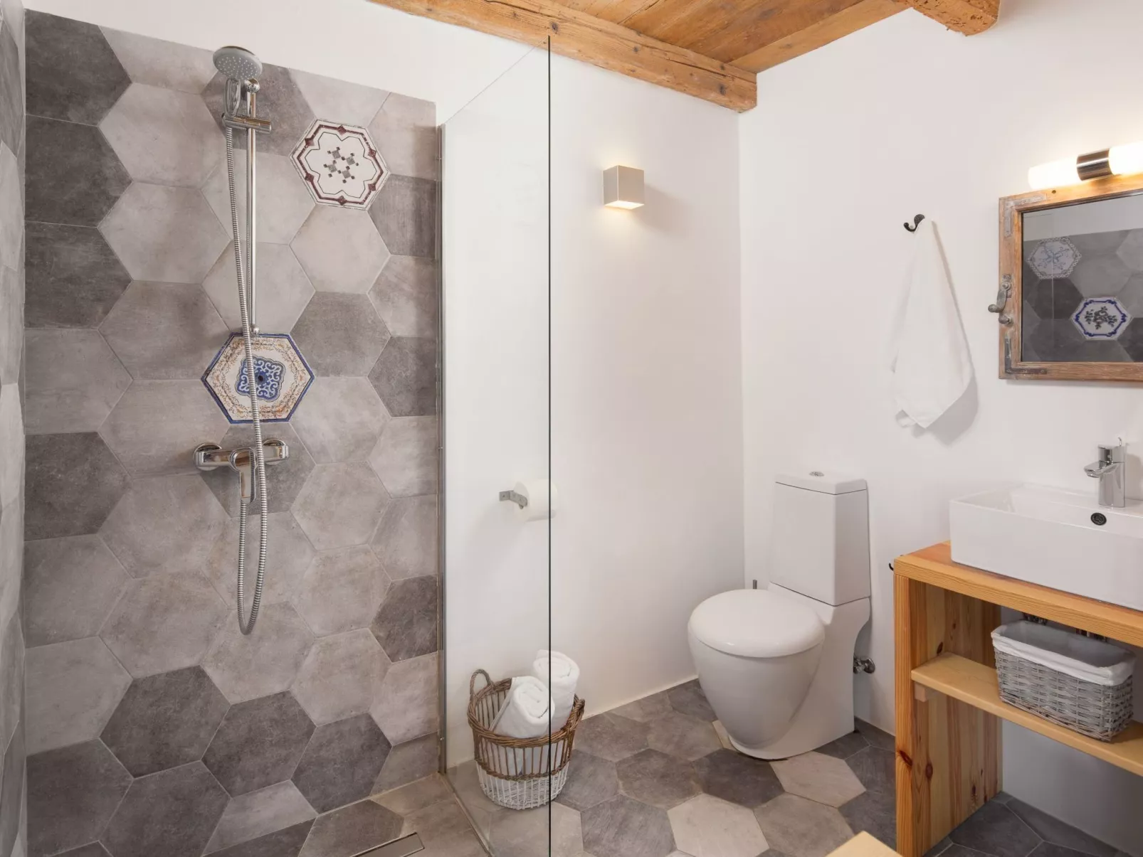 Villa Flavia Traditionelles Steinhaus mit Pool-Inside