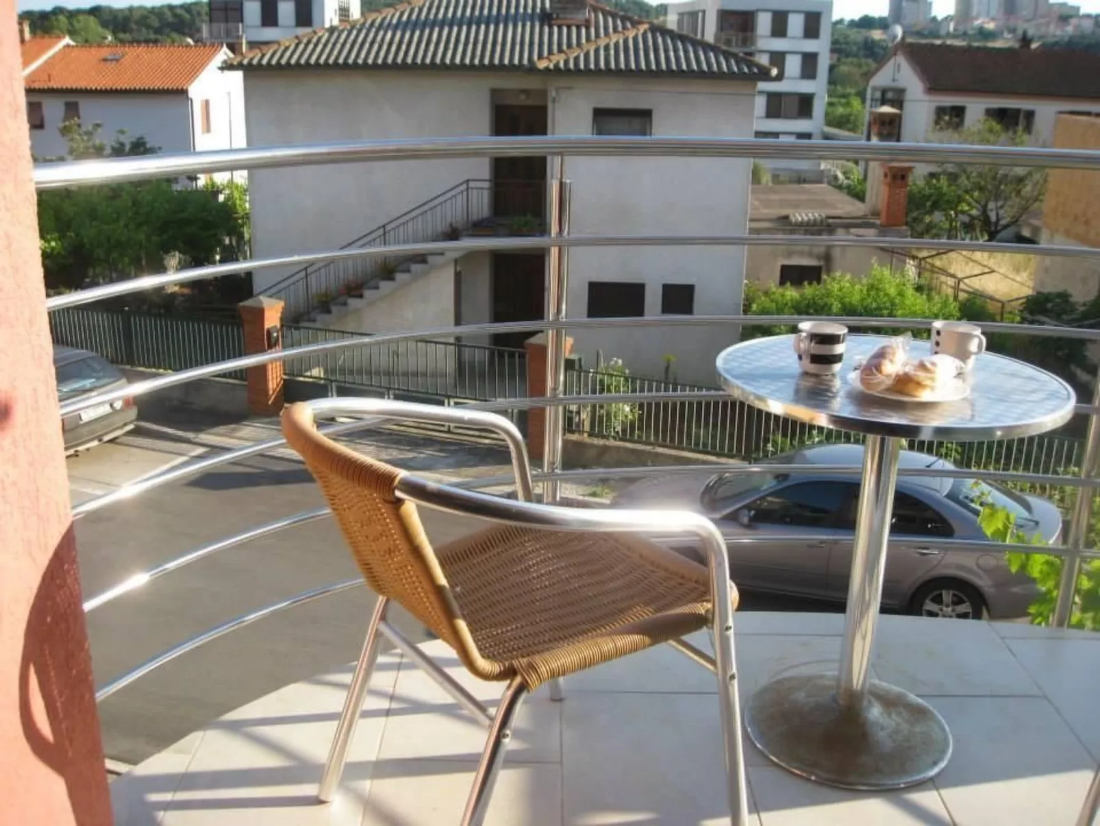 Moderne Wohnung in der Nähe des Zentrums-Dehors