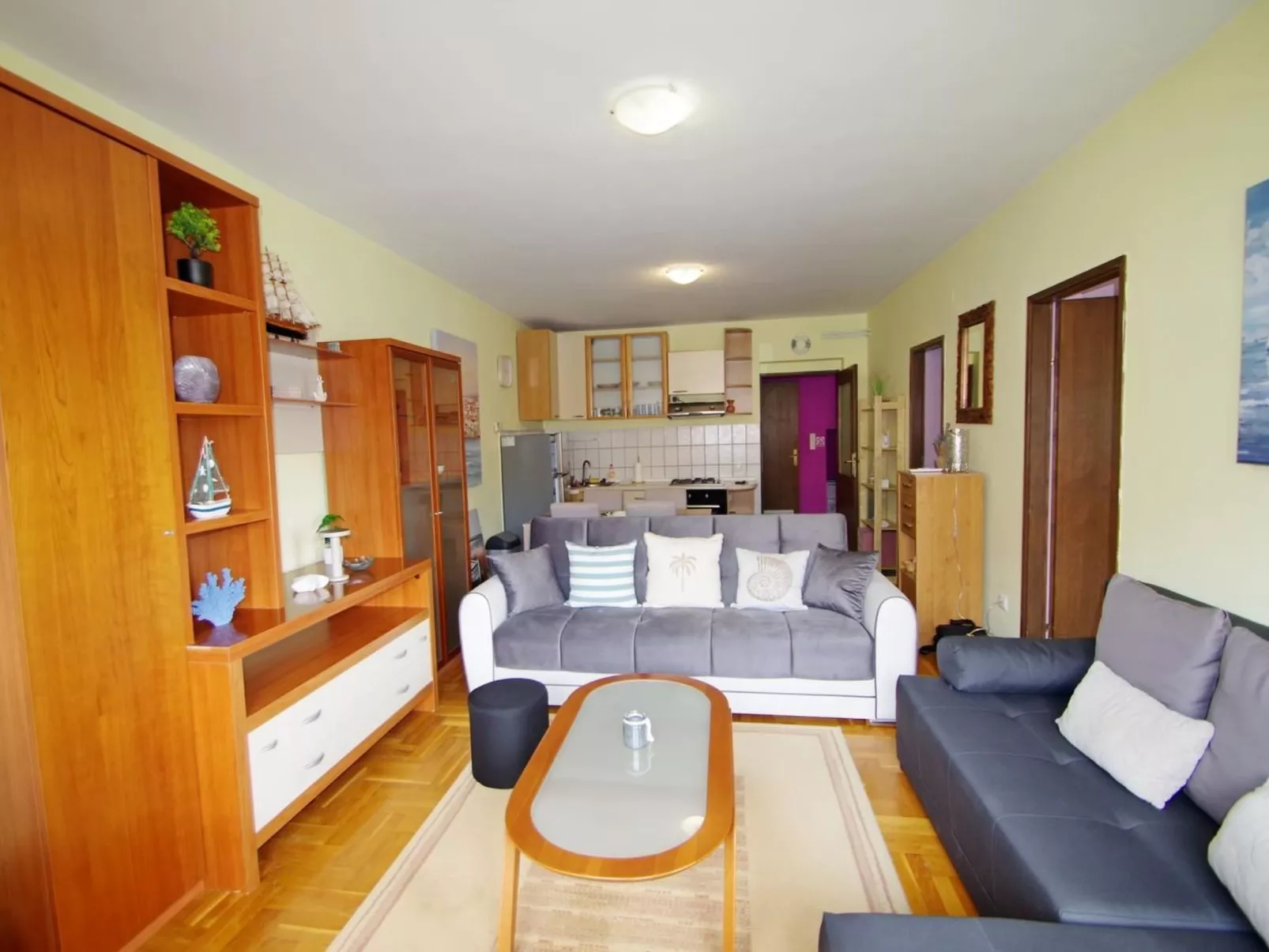 "Julije"-Image-tags.info