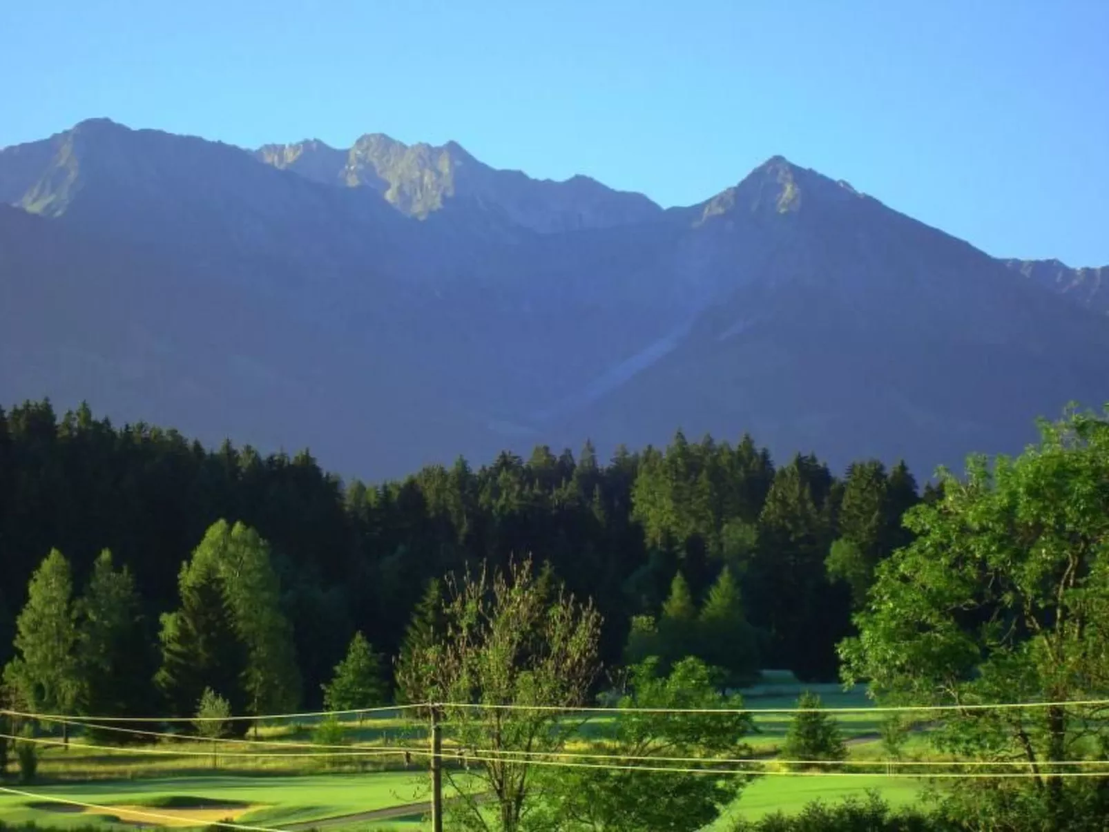 Panoramabergblickwohnung in ruhiger Einzellage-Dehors