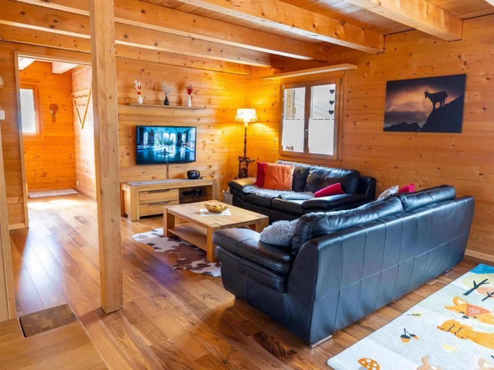 Mit Indoorrutschbahn-Drinnen