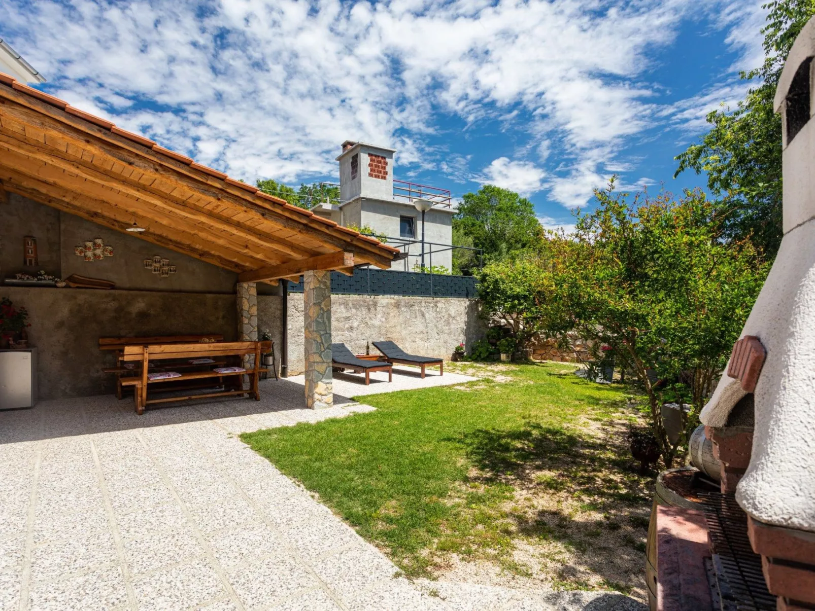 Gemütliches Steinhaus Nonna Stara-Dehors