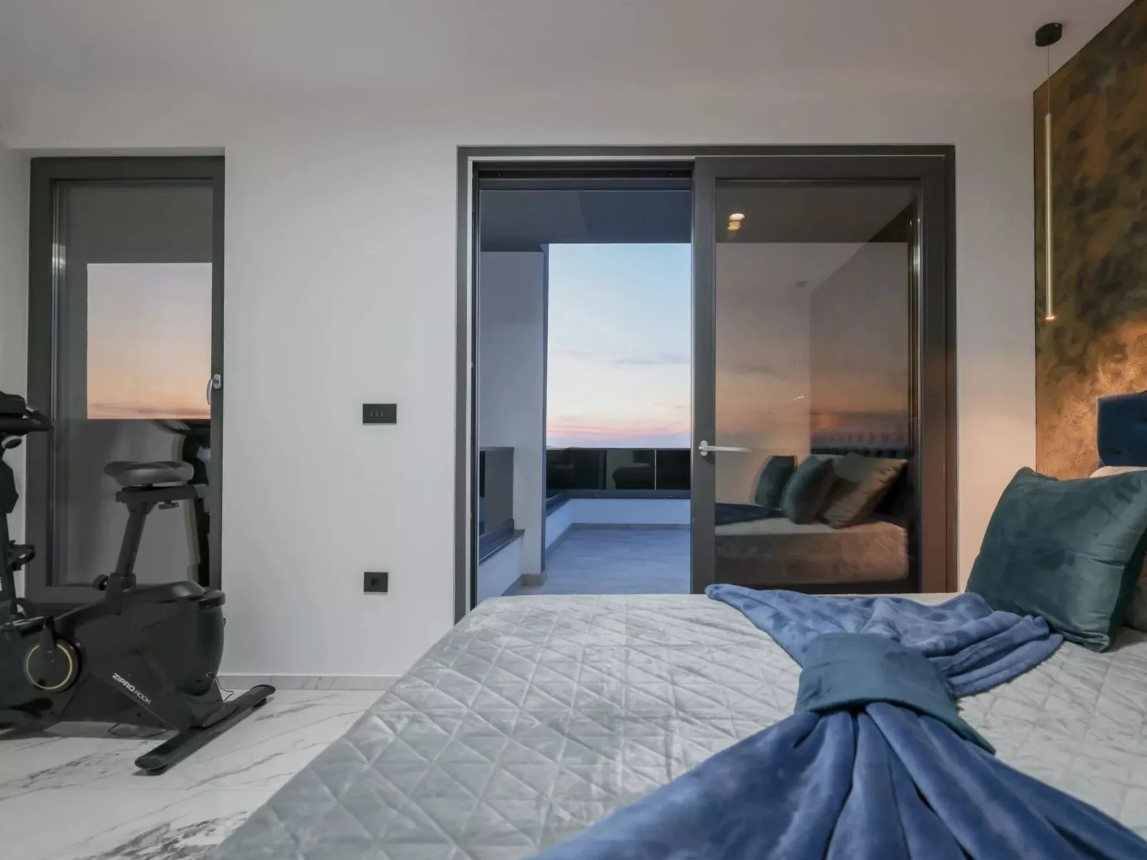 Villa Royal Sands-Inside