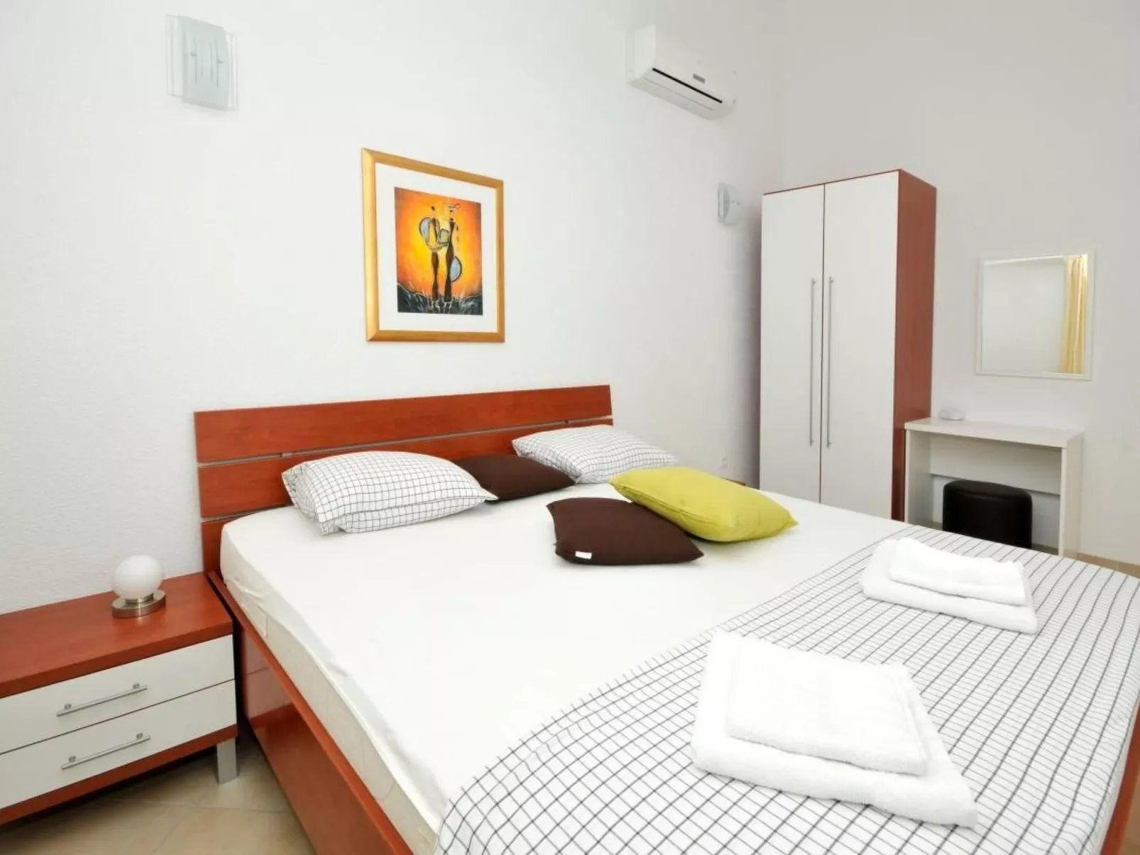 Villa Luna 3-Image-tags.info