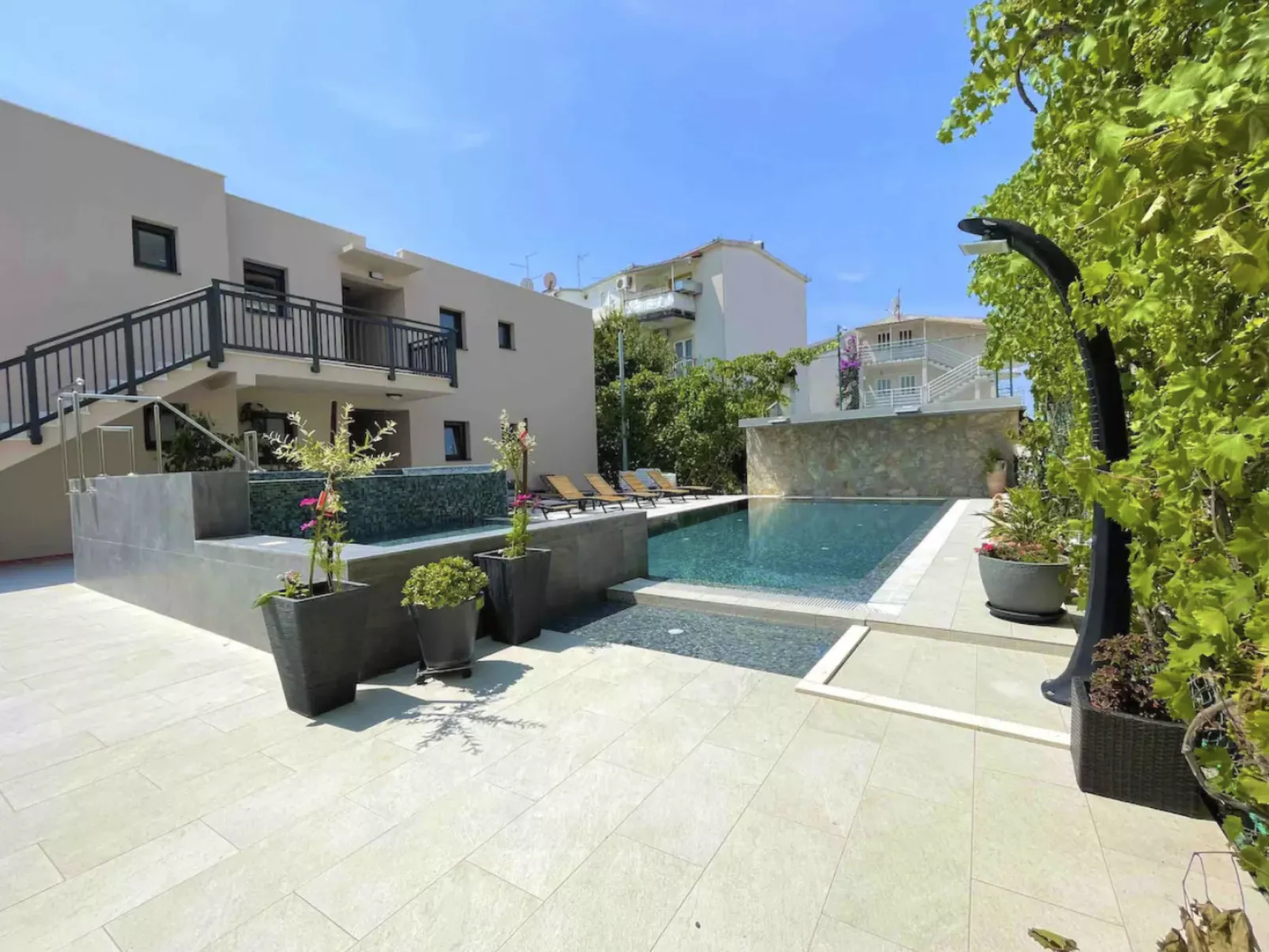 Charmante Wohnung Villa Ana Nr.2-Draußen