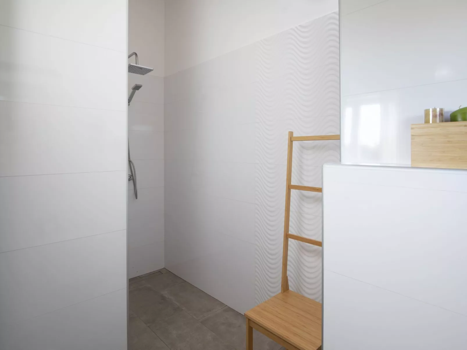 "Villa Matea" mit privatem Pool-Drinnen