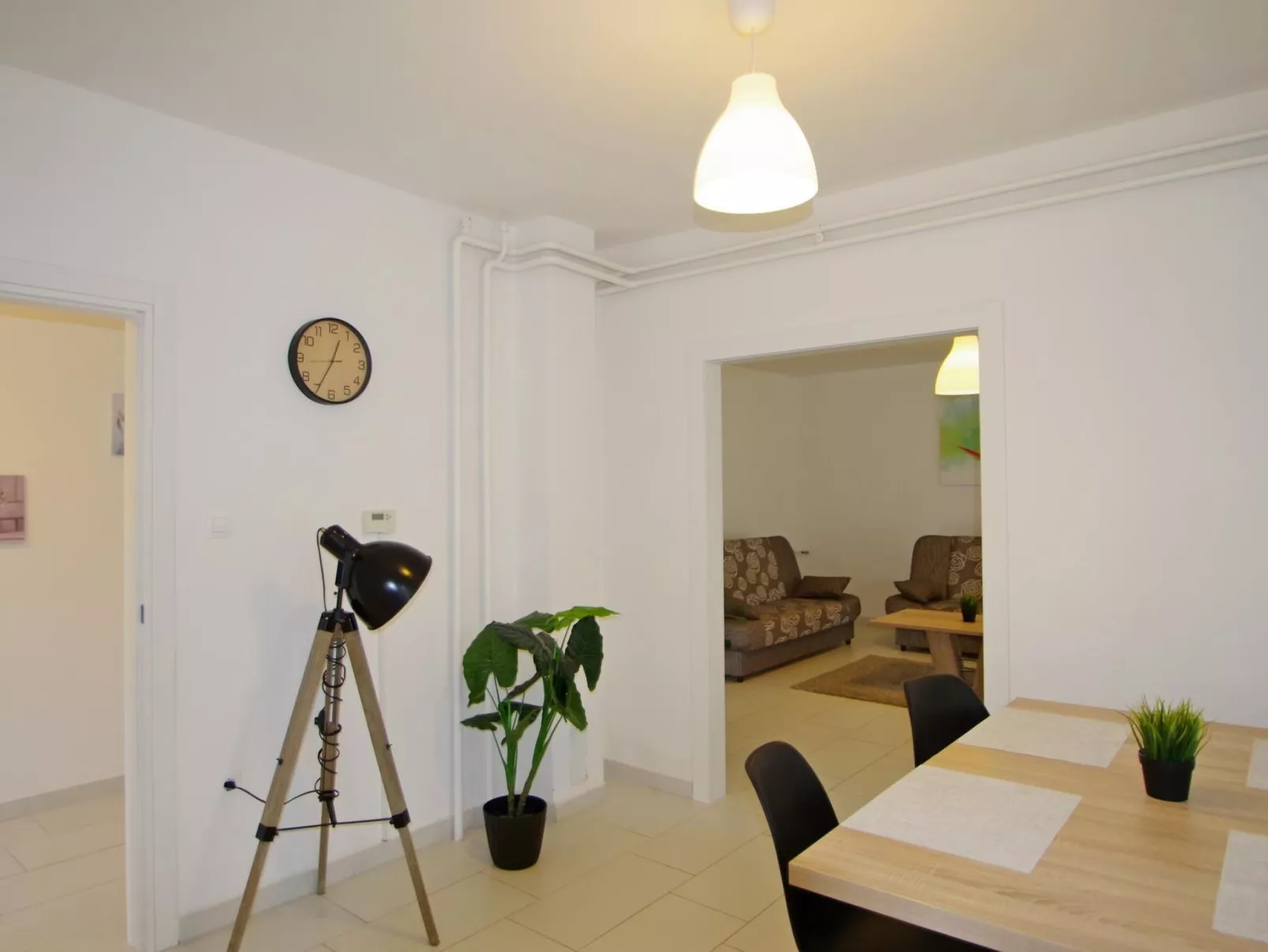 In Rakalj mit privatem Parkplatz-Drinnen