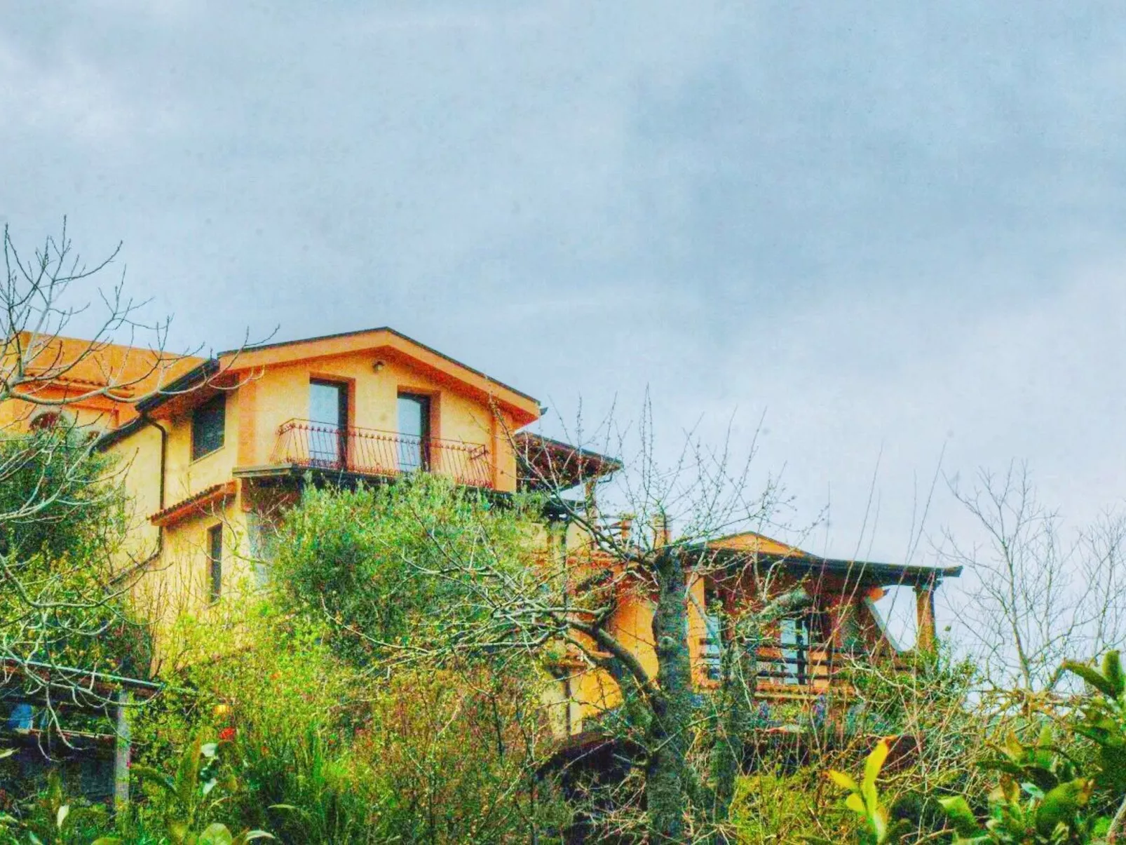 Granatapfel-Wohnung-Draußen