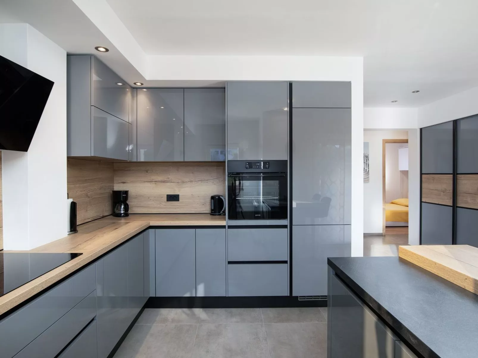 3-Schlafzimmer-Wohnung mit Gemeinschaftspool-Drinnen