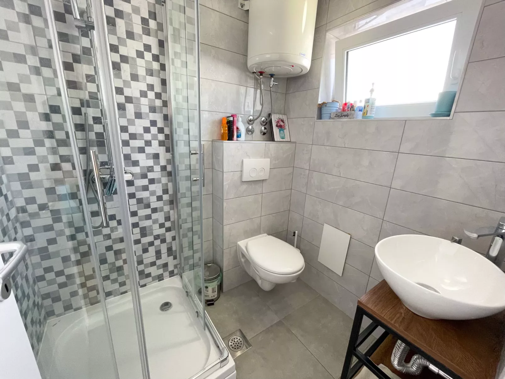 Studio-Apartment mit Meerblick-Drinnen