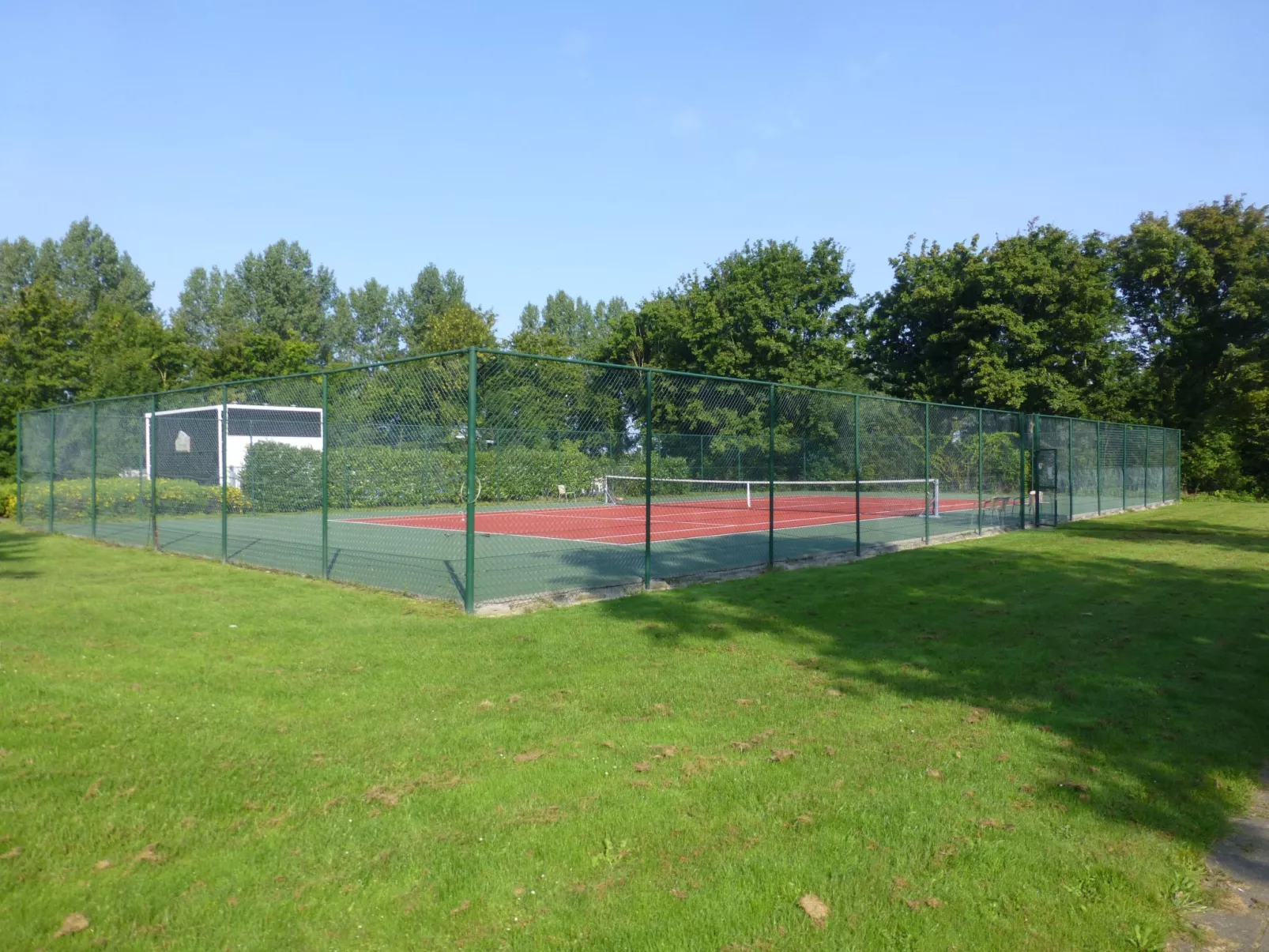 Neuer schöner Bungalow-Outside