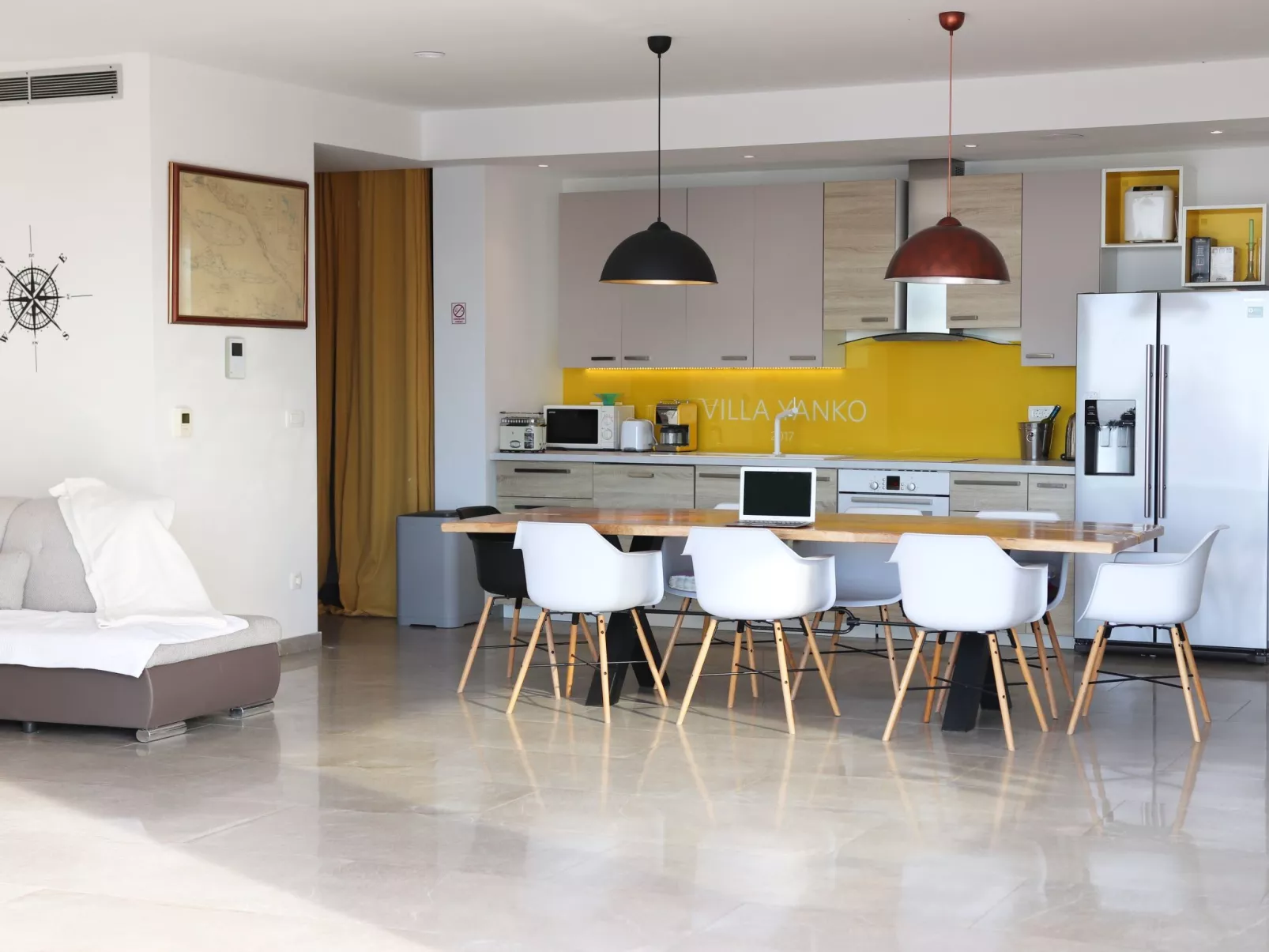 In Šimići mit Privatem Pool-Drinnen