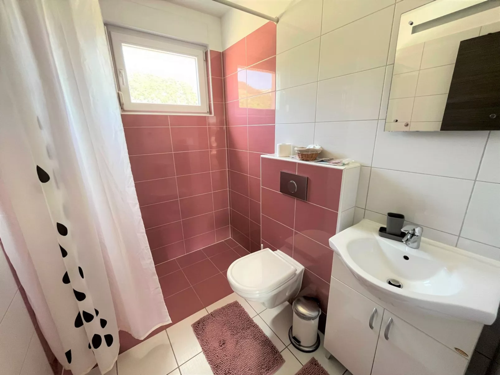 Villa Summer Escape in Barbat mit Garten und Aussicht-Inside