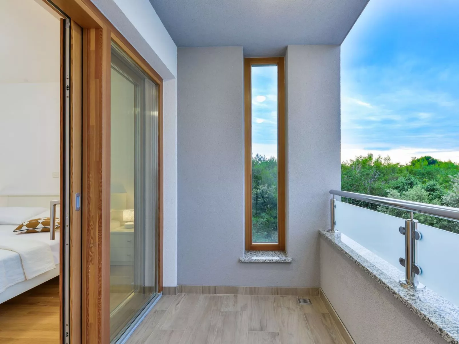 Villa mit Dachterrasse und Pool - Agentur TA Leut-Draußen