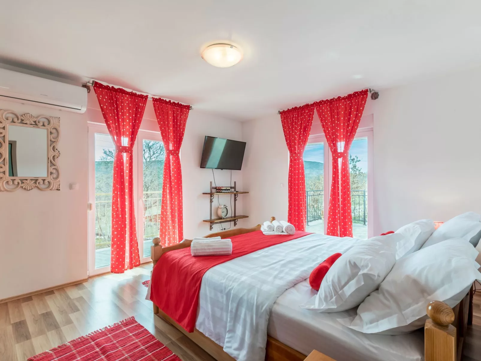 Villa Podrugovi Dvori mit Pool-Dedans