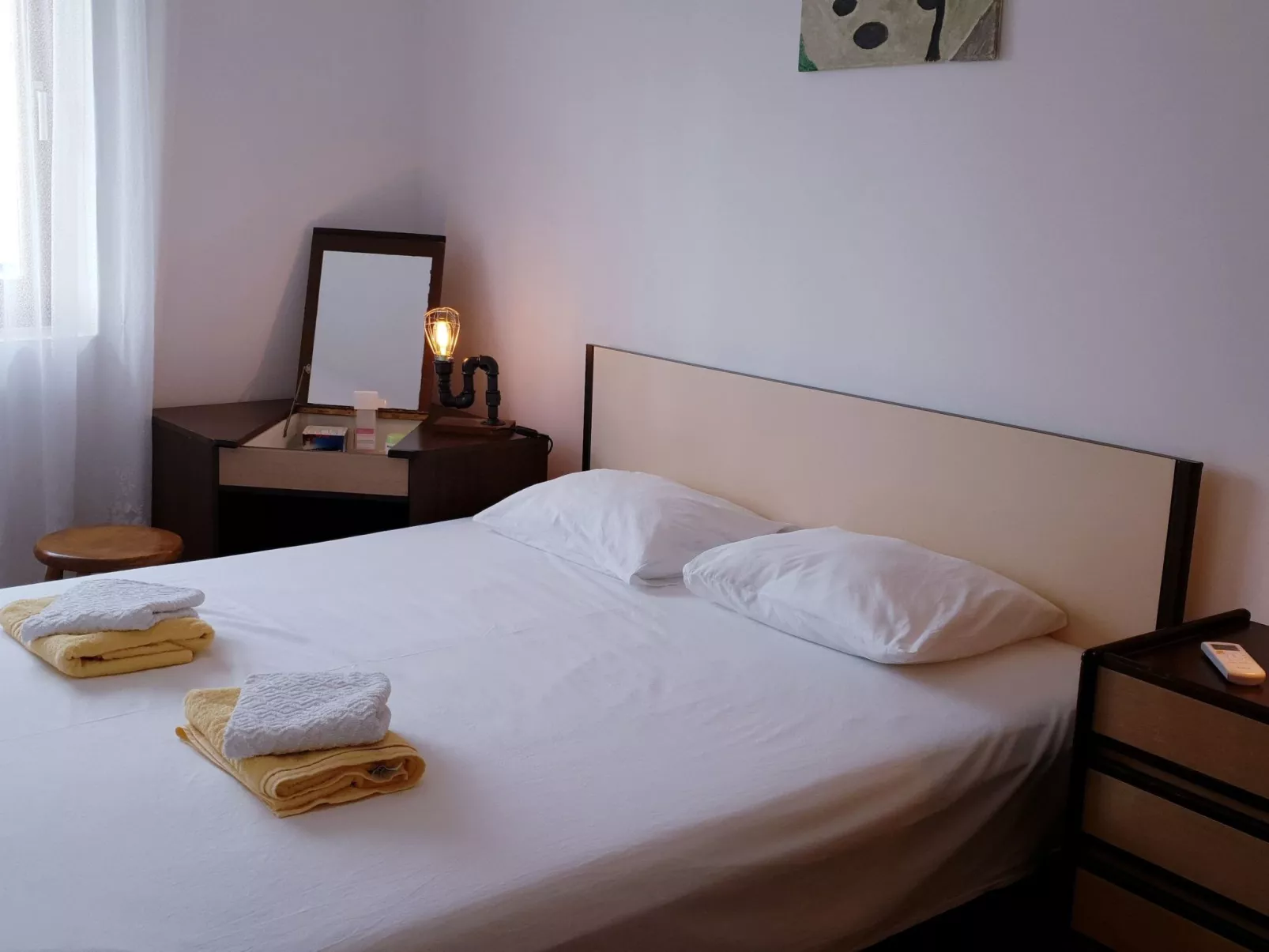 ''Adriana R.''-Drinnen