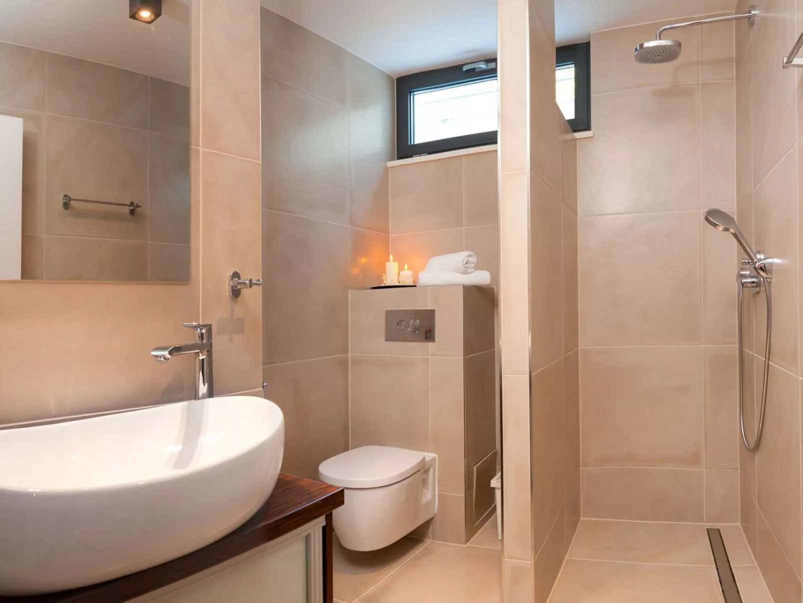 Luxuriöse Villa Calla mit Pool in Strandnähe-Drinnen