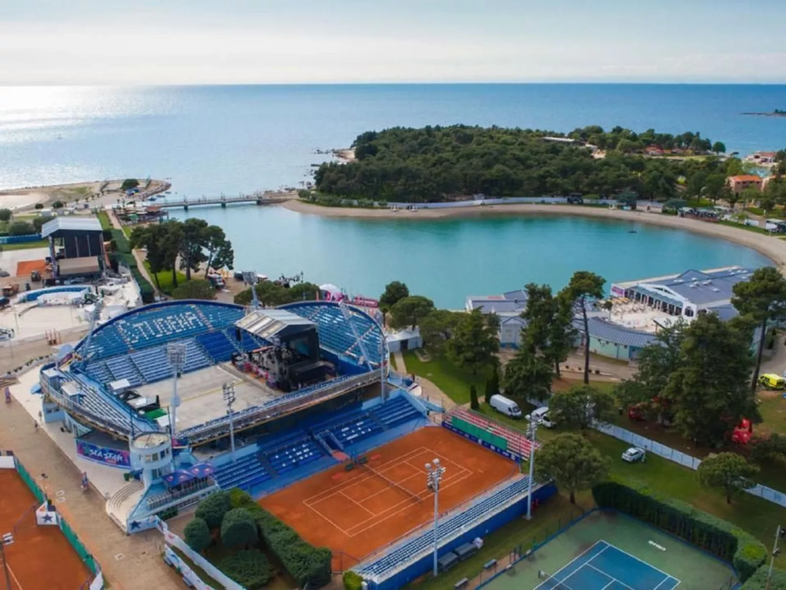 Große Wohnung in Umag mit Terrasse und Grill-Draußen