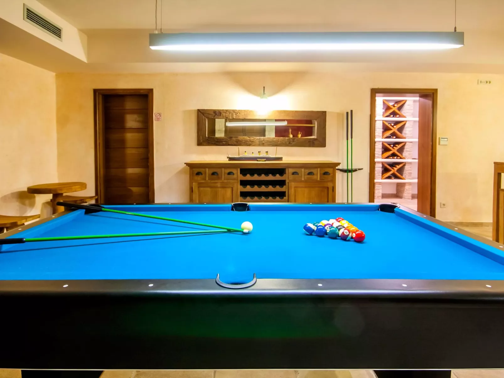 Luxus "Villa Mirna" mit Tennisplatz-Inside