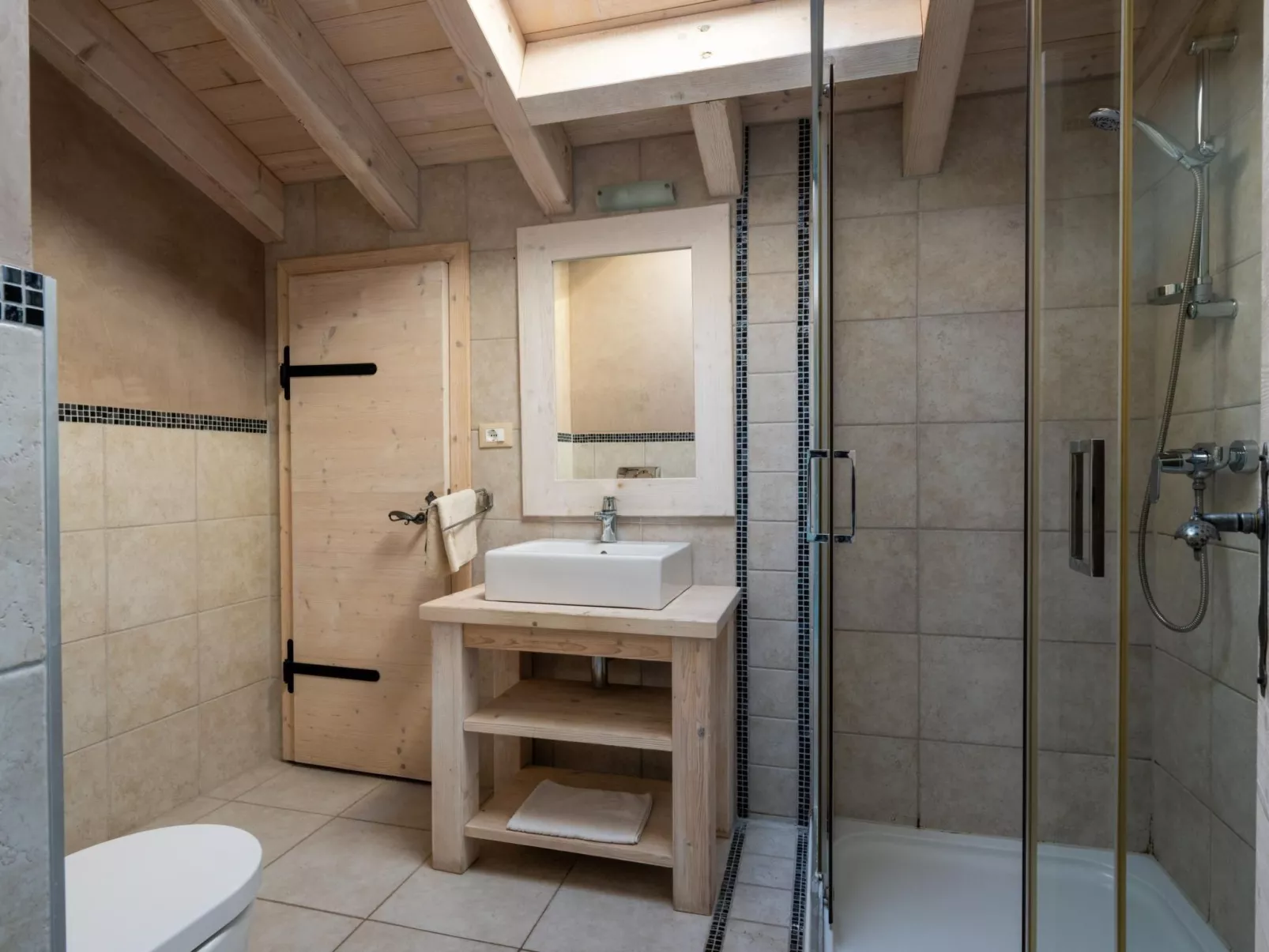 8-Schlafzimmer-Villa Bianca mit Pool, Sauna, Billard-Dedans