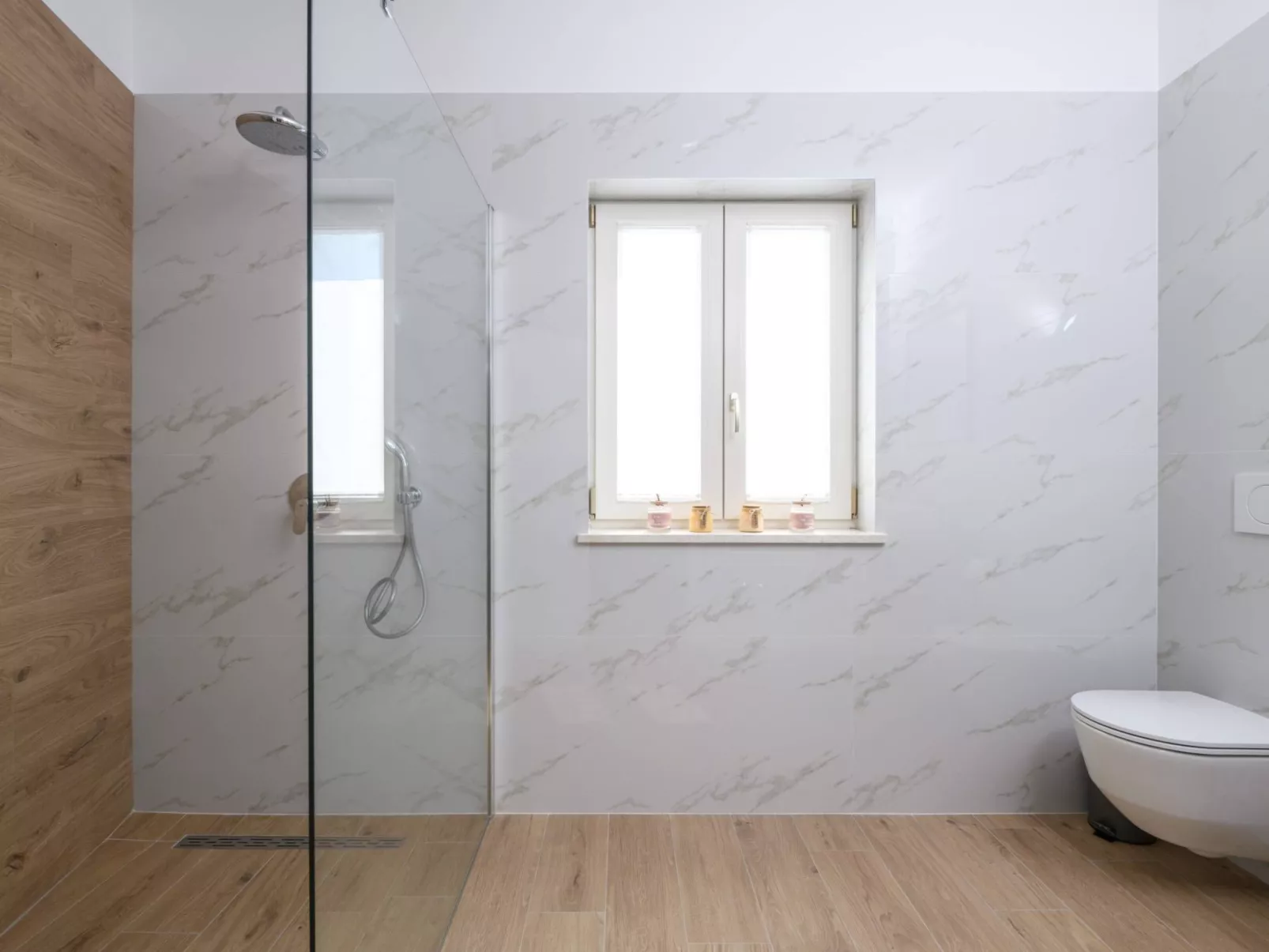 Villa Grande, klimatisiert und mit Pool in Jursici-Inside