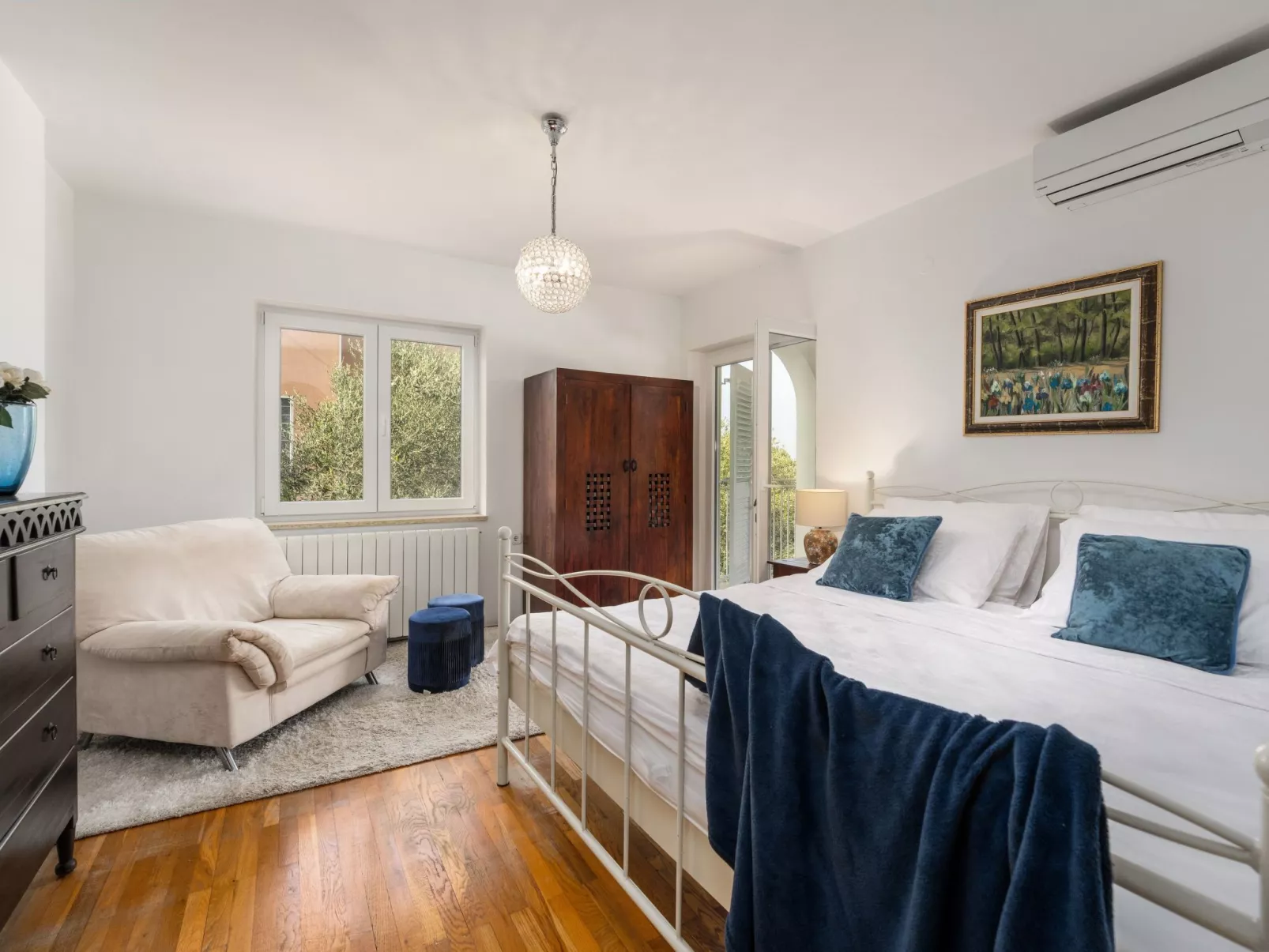 Villa Sunset Garden-Drinnen