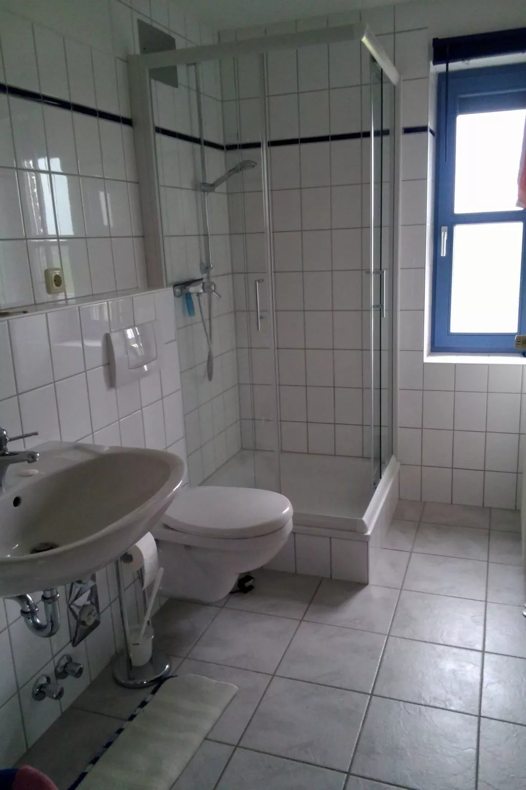 Moderne Ferienwohnung mit Balkon in Strandnähe-Drinnen