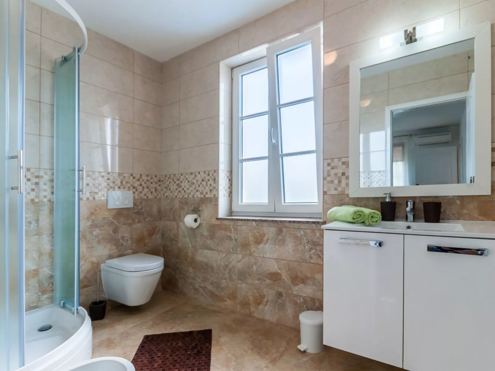 "Jakov"-Image-tags.info