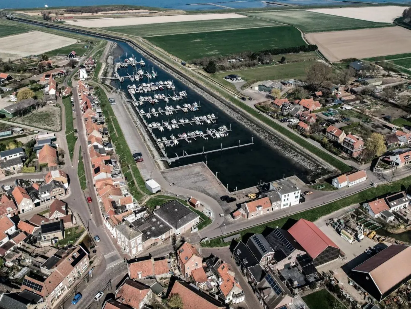 "Buurtweg 121"-Draußen