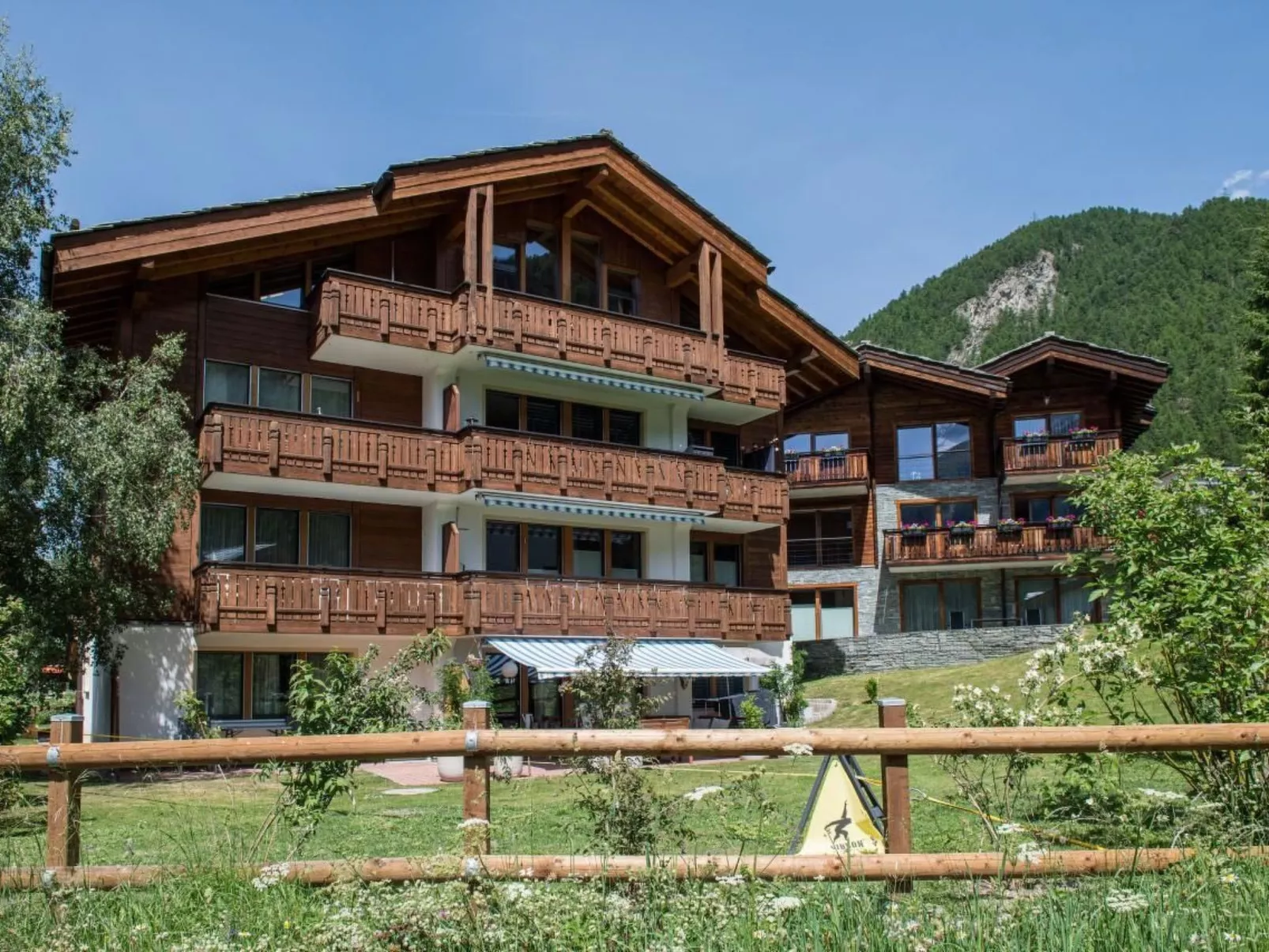 Top Ferienwohnung Monte Rosa (SkiIn/SkiOut)-Image-tags.info