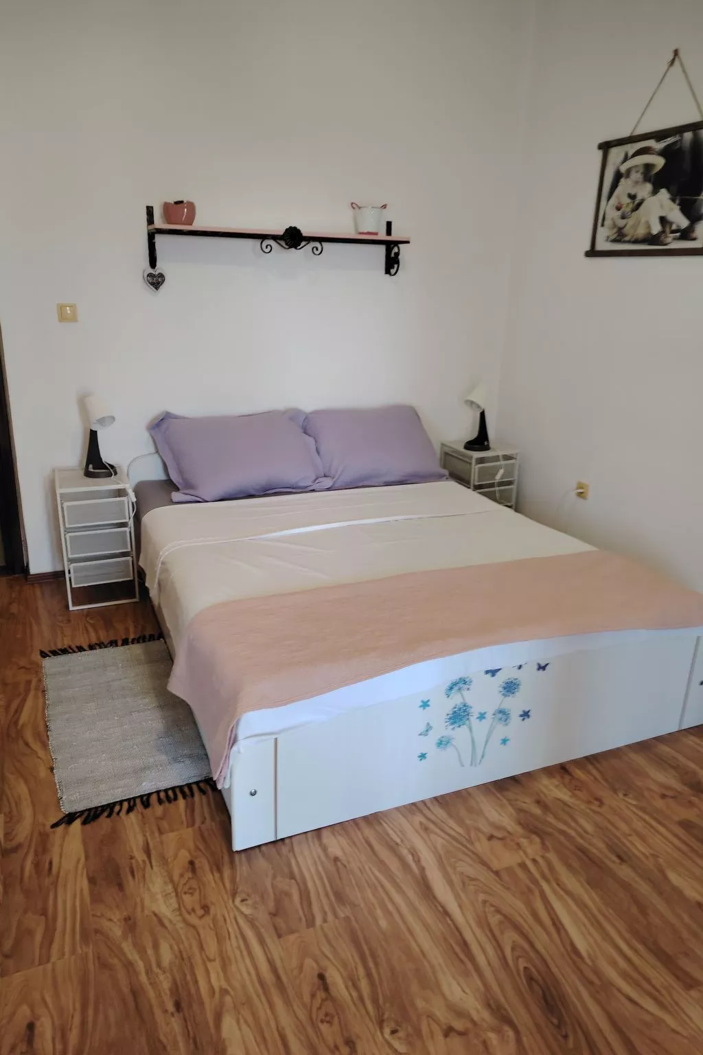 In Vir mit Terrasse und Garten-Drinnen