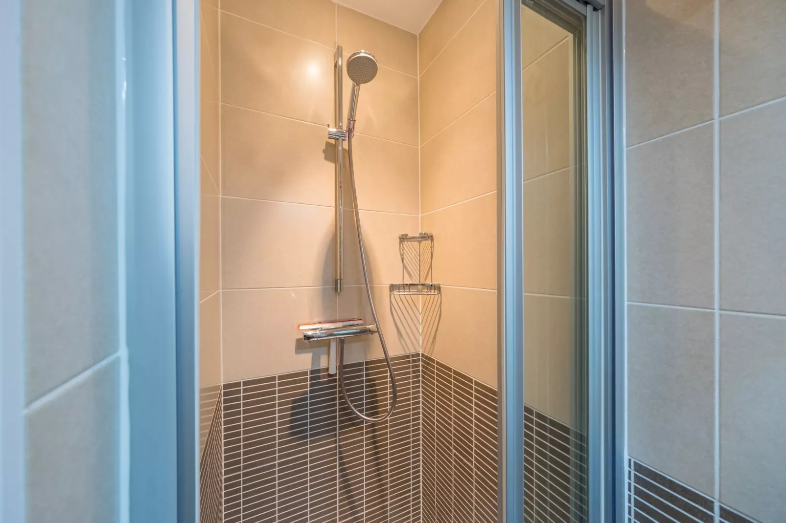 Villa Georges I 0103-Bathroom