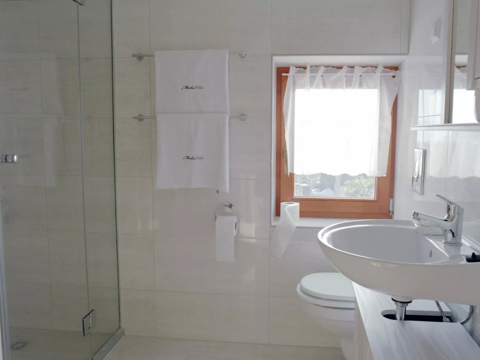 In Novalja mit Privatem Pool-Inside