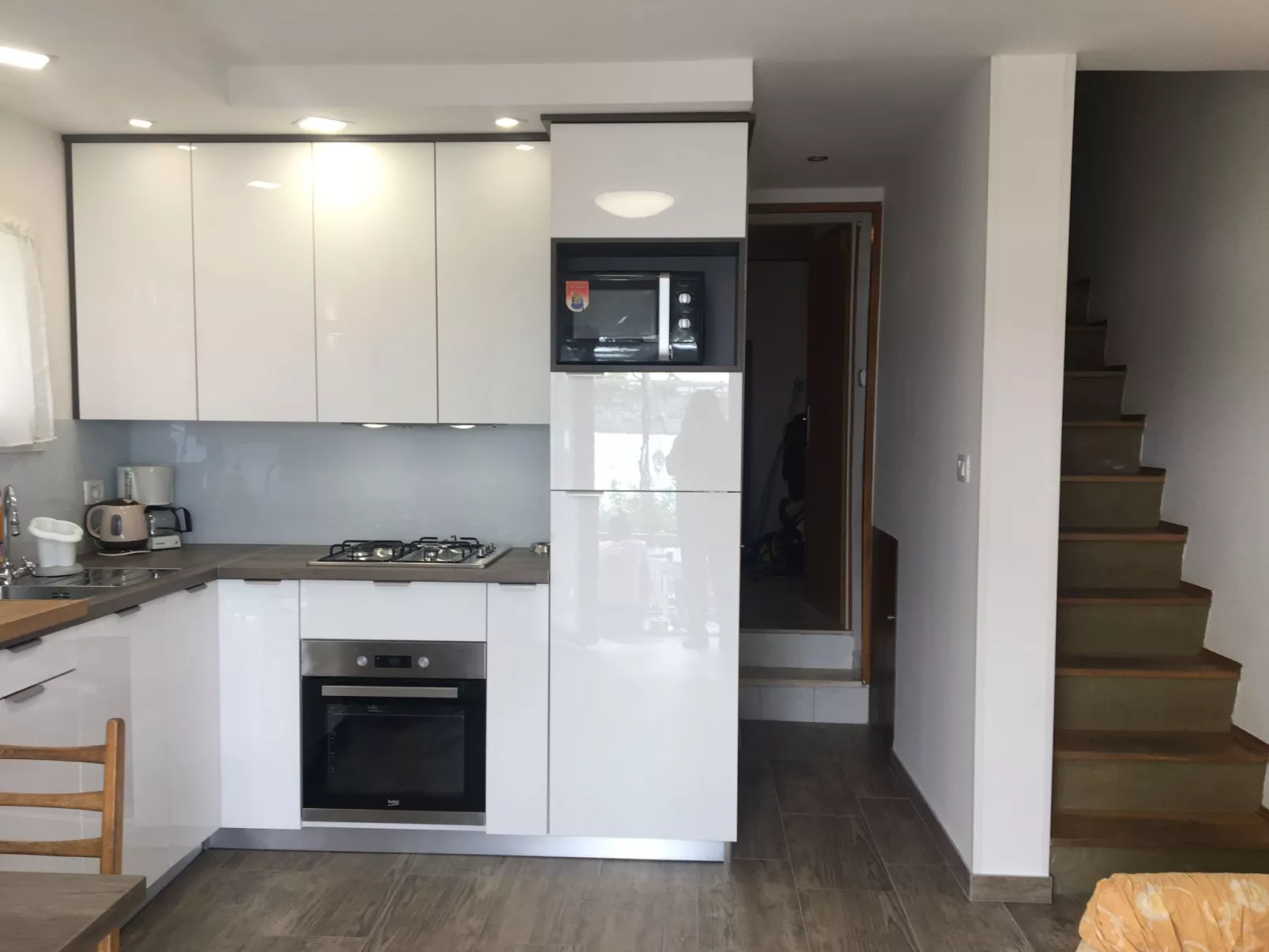 In Okrug Donji mit privatem Parkplatz-Dedans