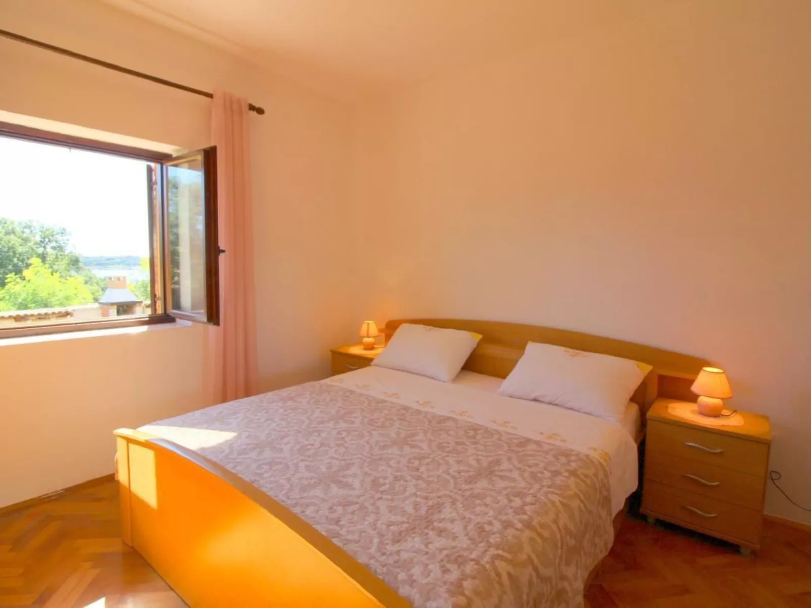 Liliana-Image-tags.info