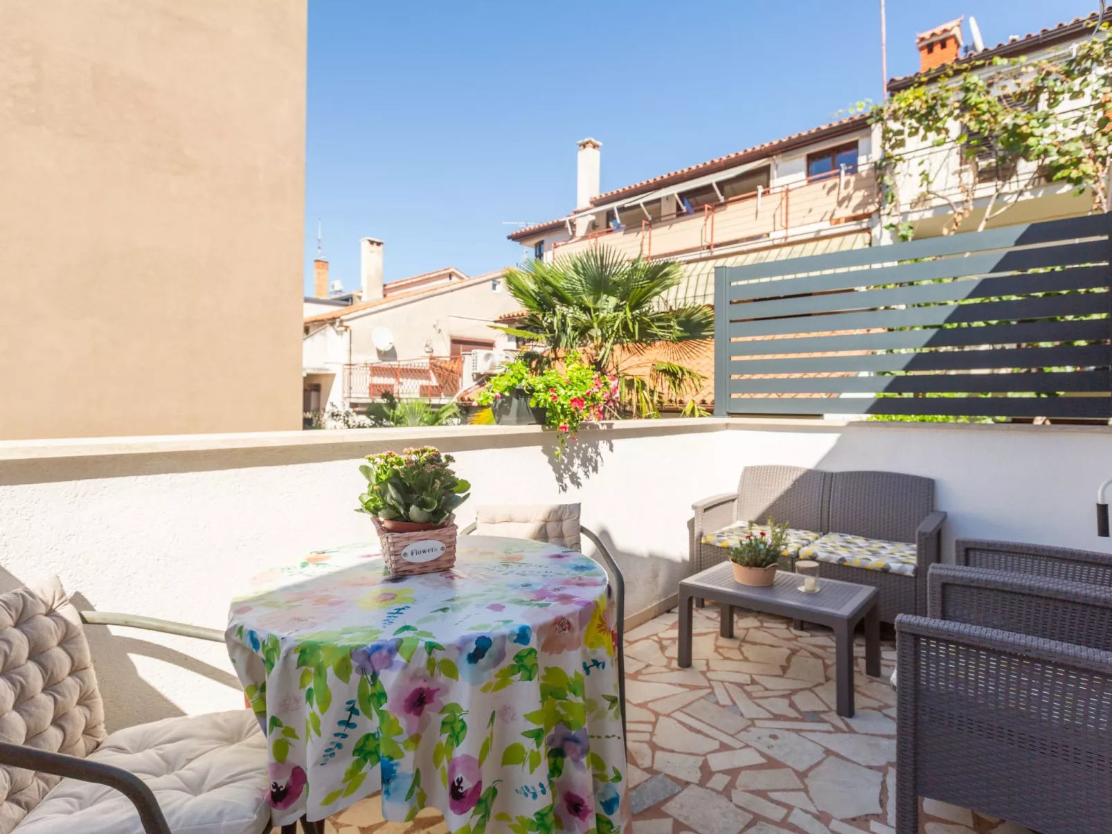 Rozi für 2 Personen in Strandnähe-Dedans