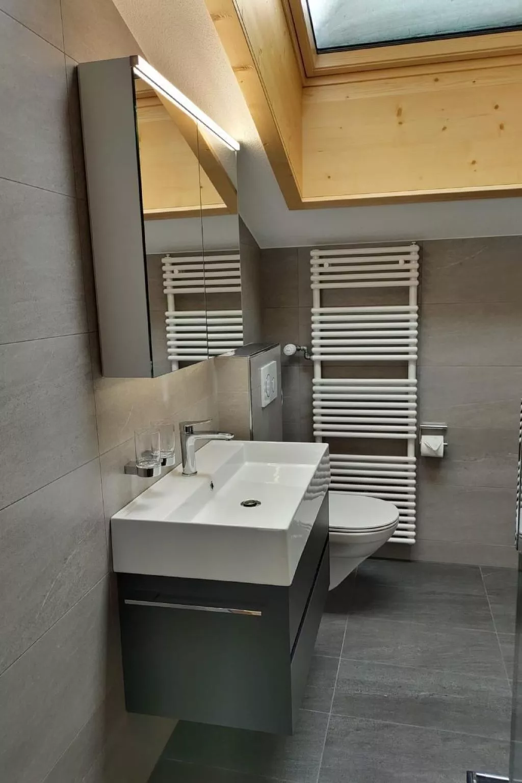 Diana 9 Attika-Image-tags.info