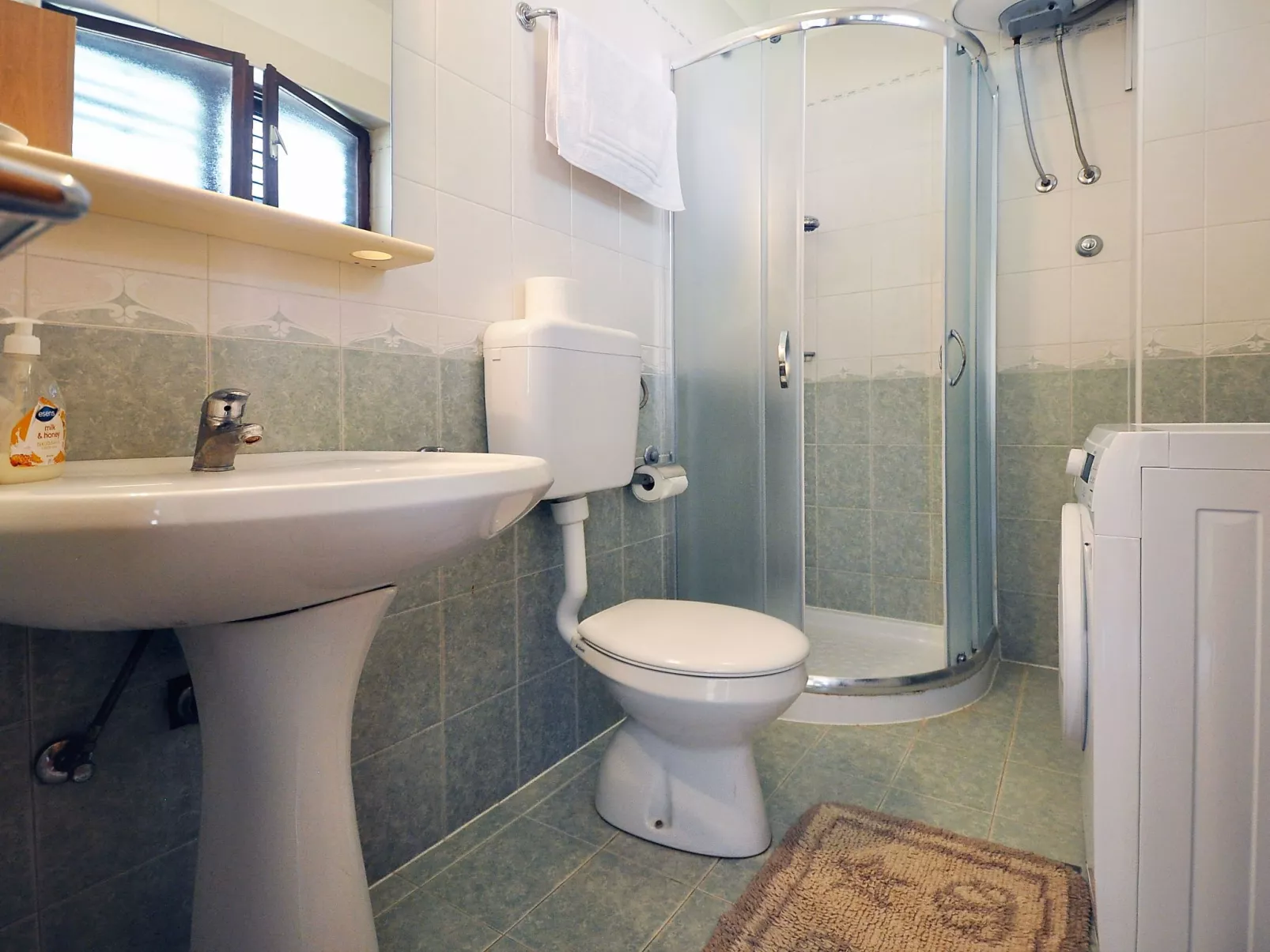 Zwei-Zimmer-Wohnung in der Nähe des Meeres-Image-tags.info