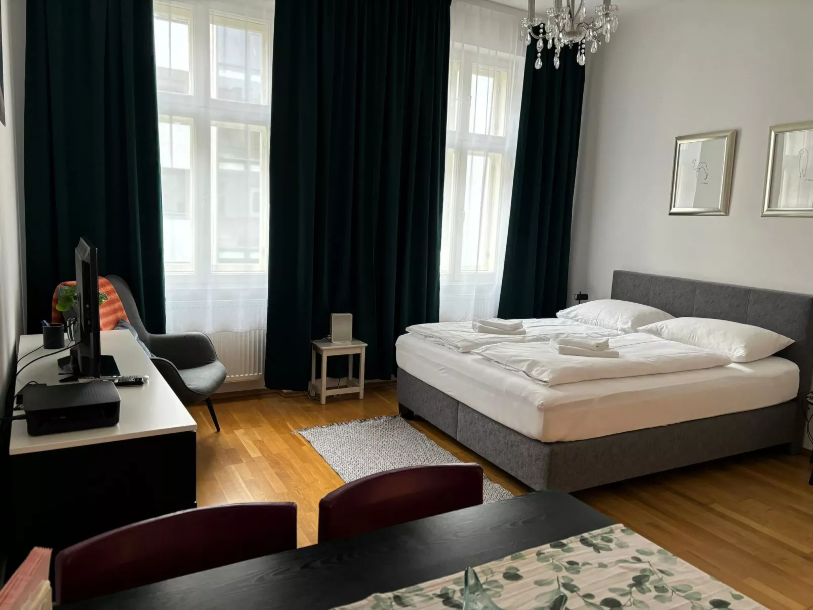 Zentral & ruhig-Drinnen