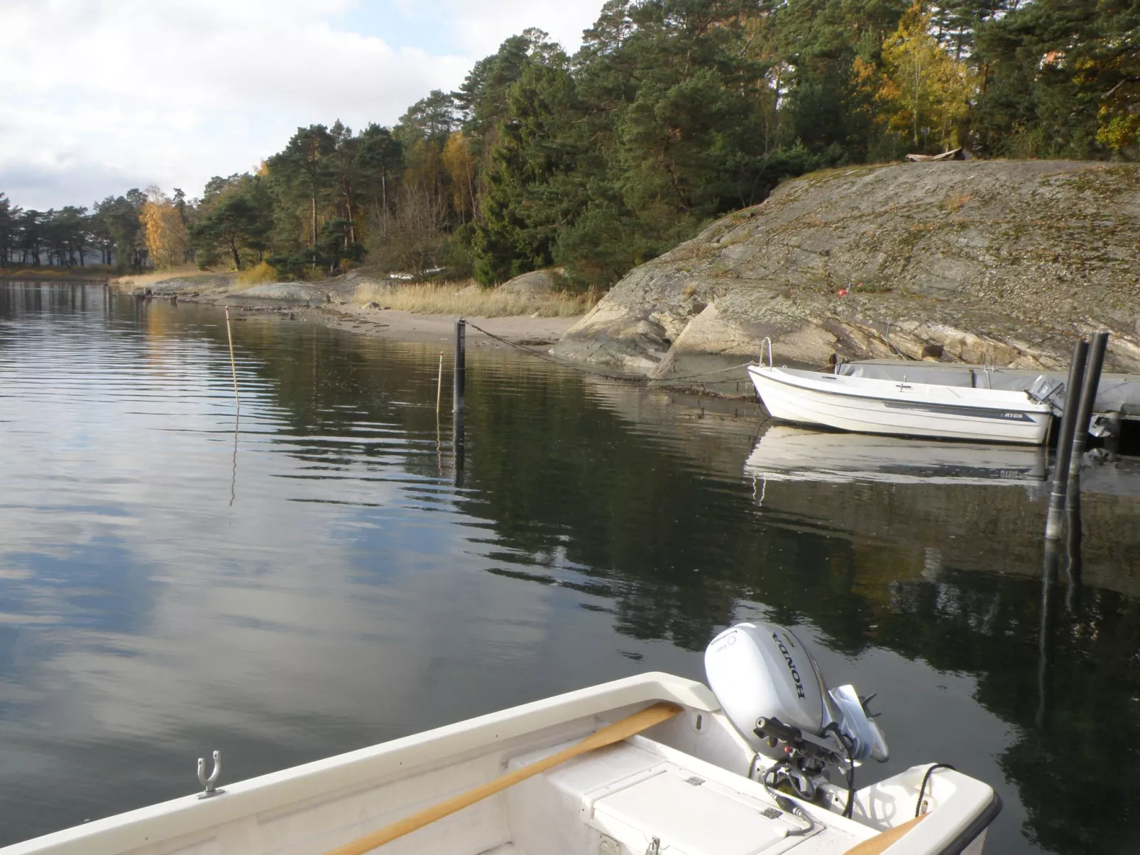 Wunderschönes Haus in einer fantastischen Natur am Meer-Draußen