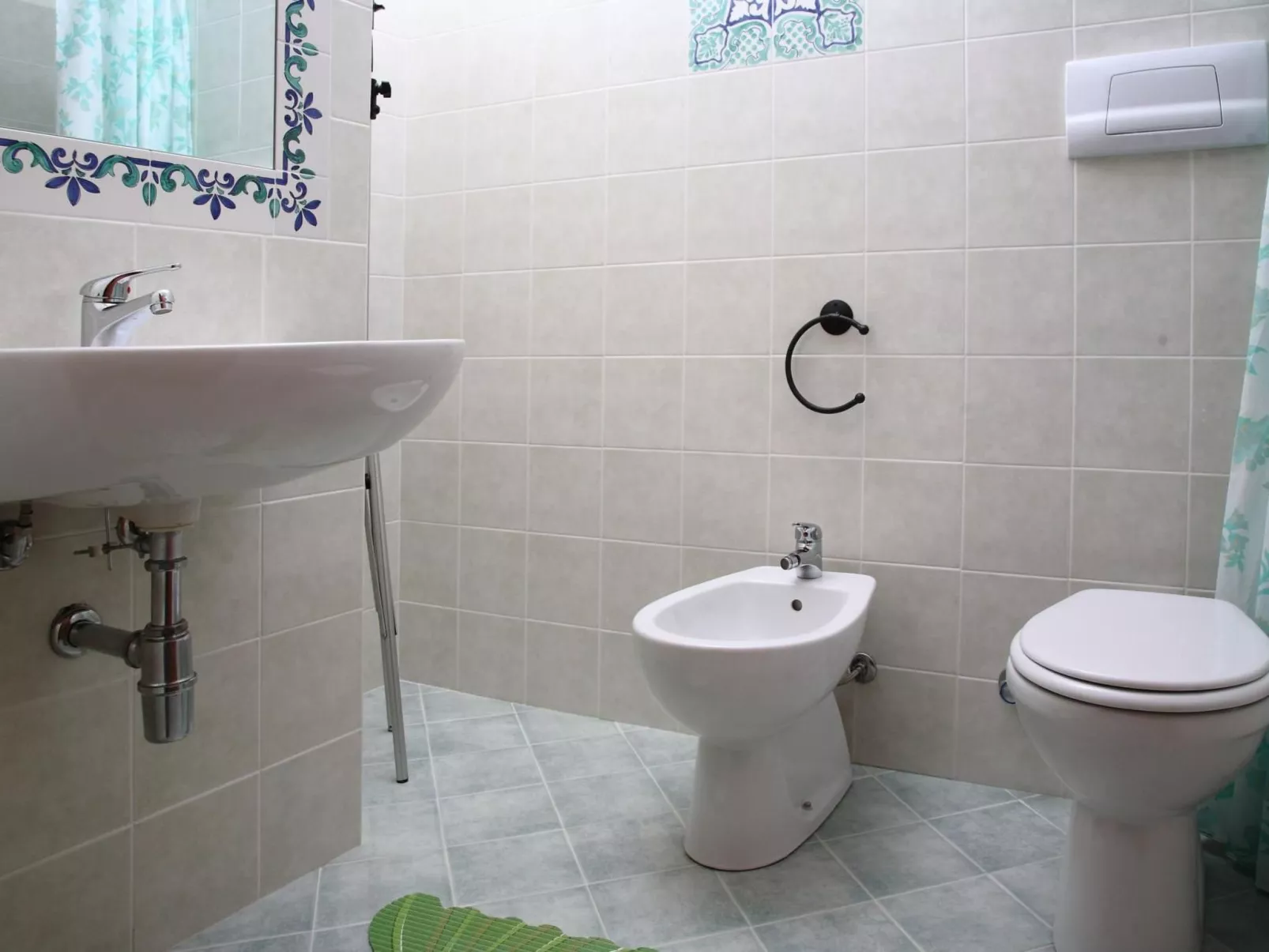 Flacher Kirschbaum-Drinnen