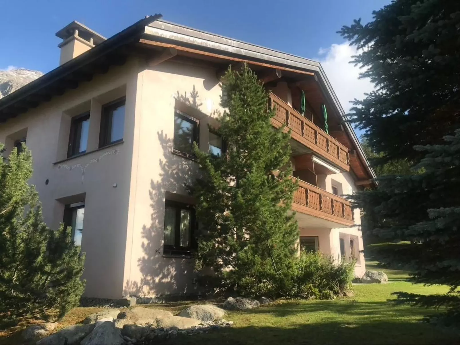 Engadin 2 1/2 Zi-Wg-Dehors