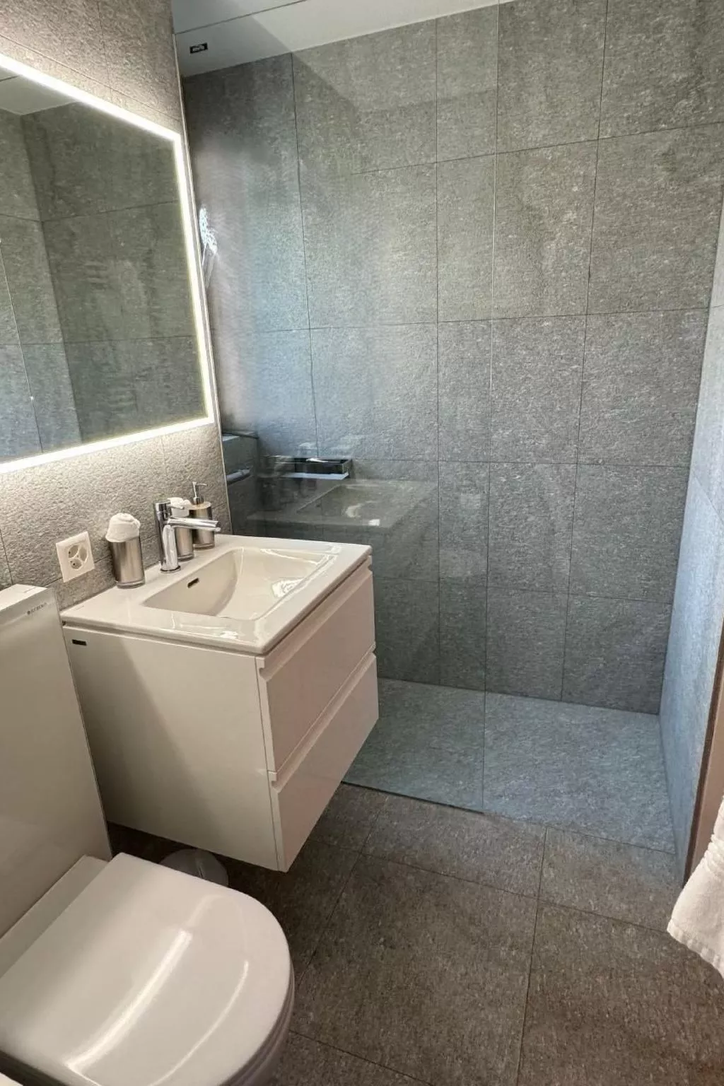 Apparthotel Pöstli Nr. 303-Drinnen