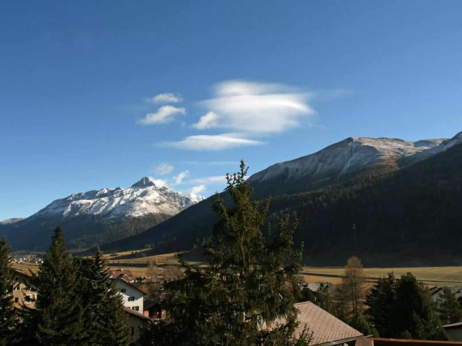 Chesa Müller-Outside