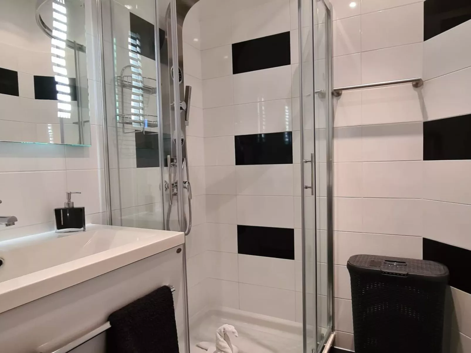 Apartment Denis-Drinnen