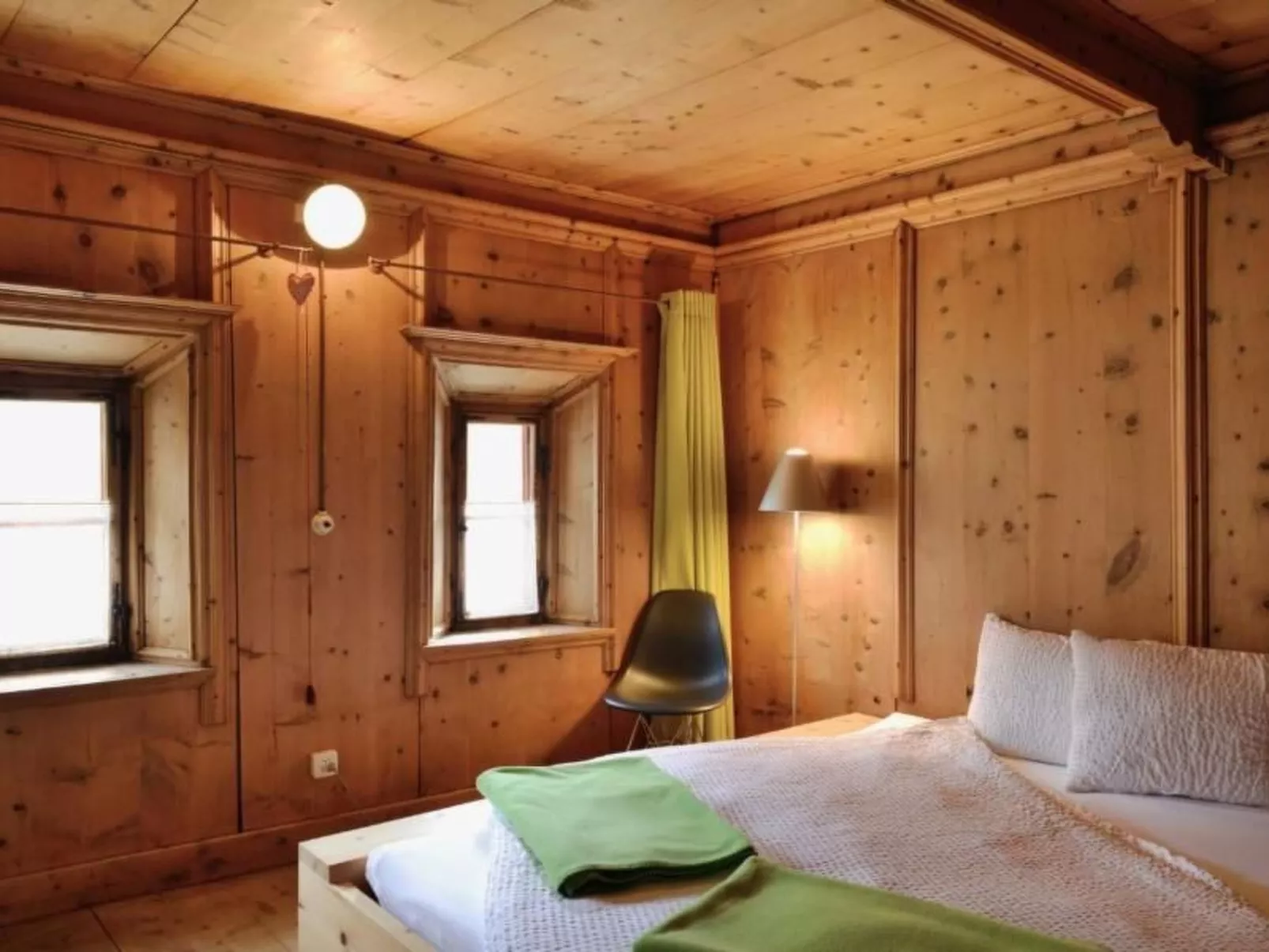 Engadina unten-Inside